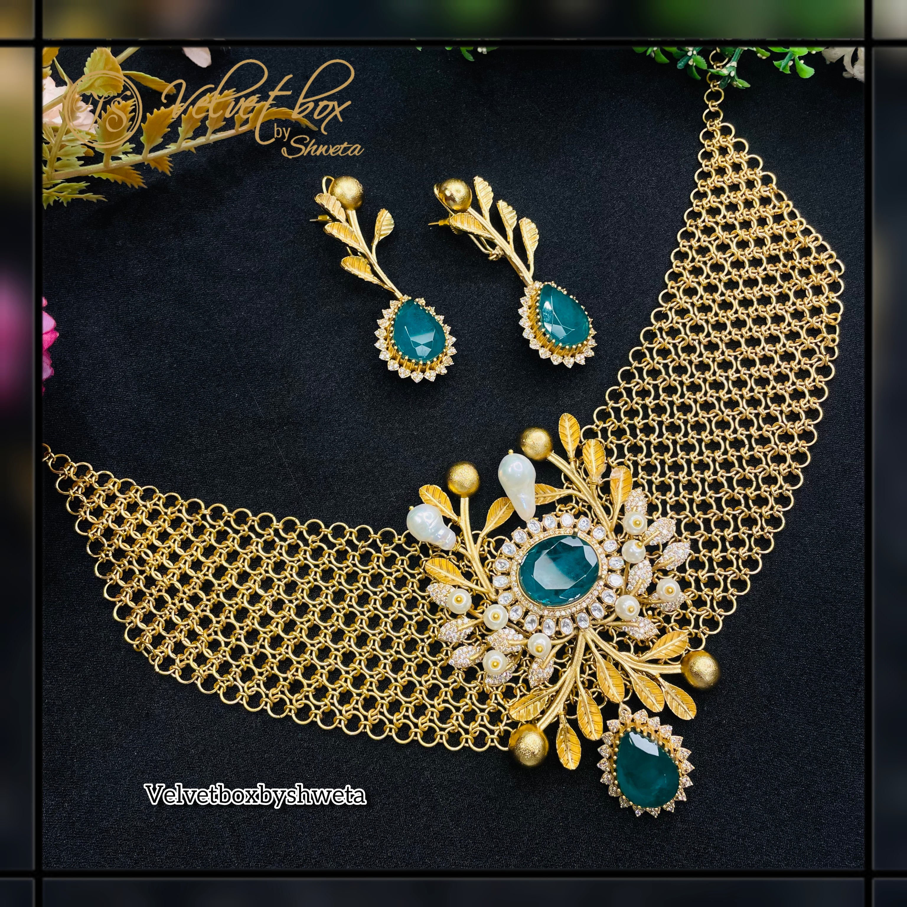 Nayaab Amama Neckpiece