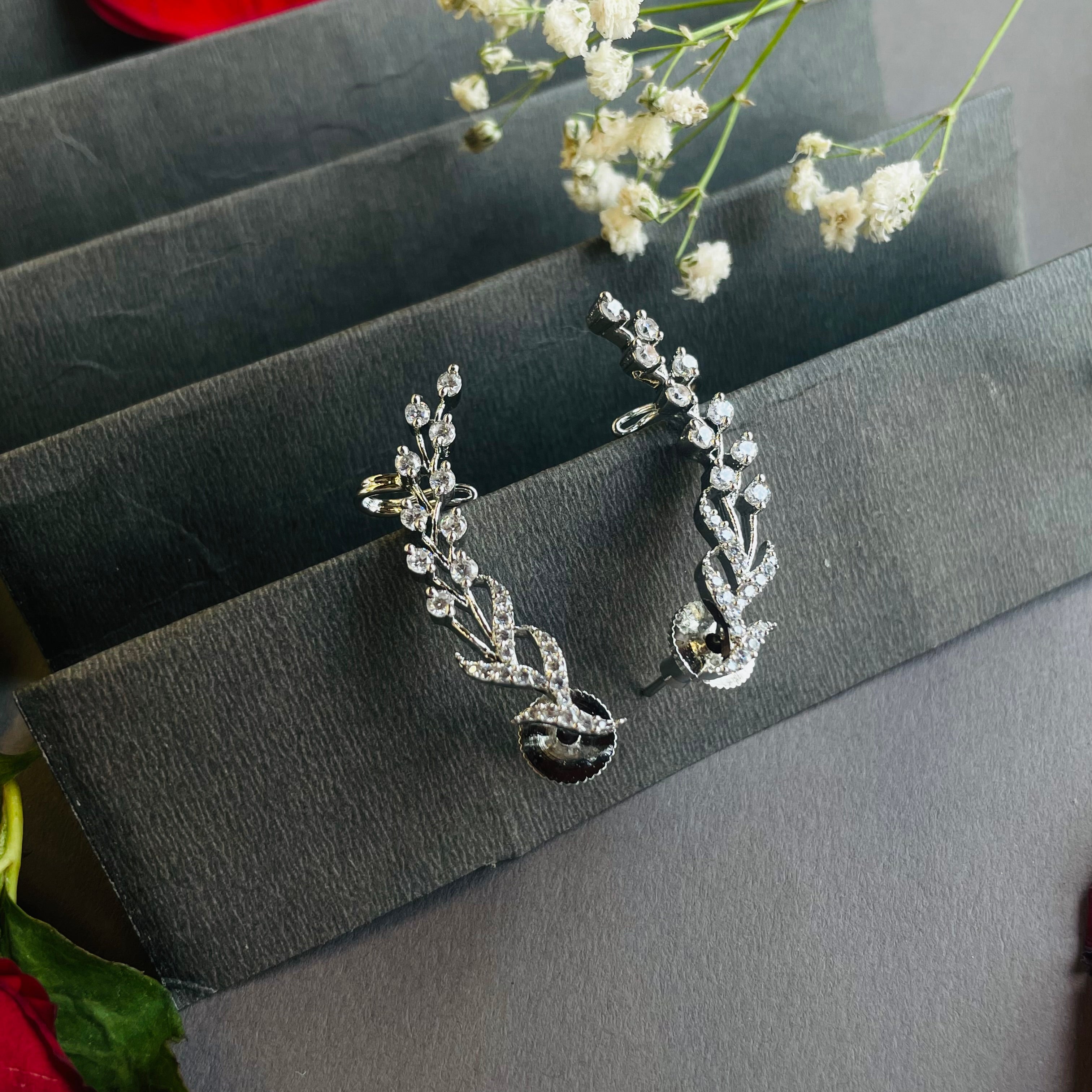 Ad Charlie earcuff
