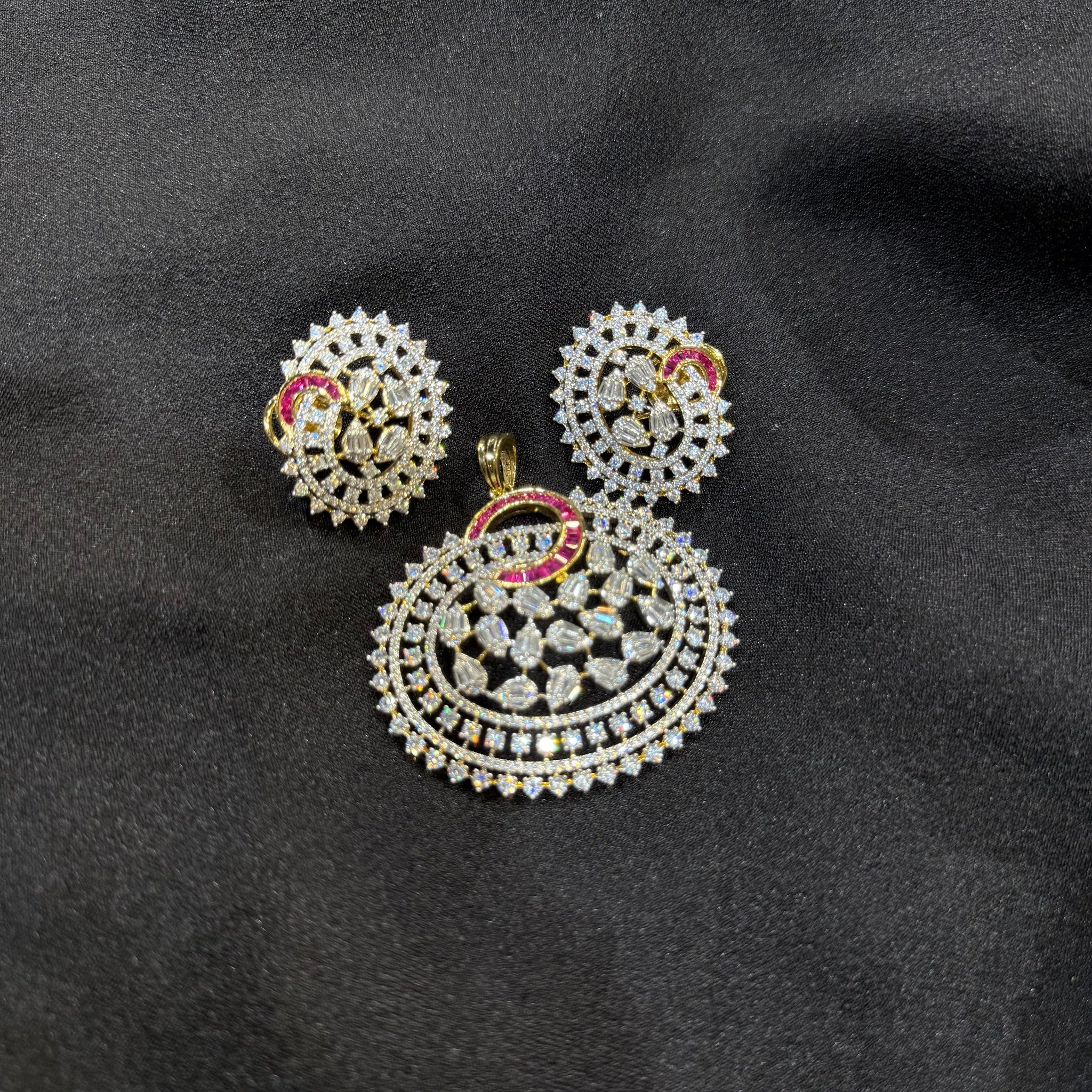 AD Elyna Pendant Set