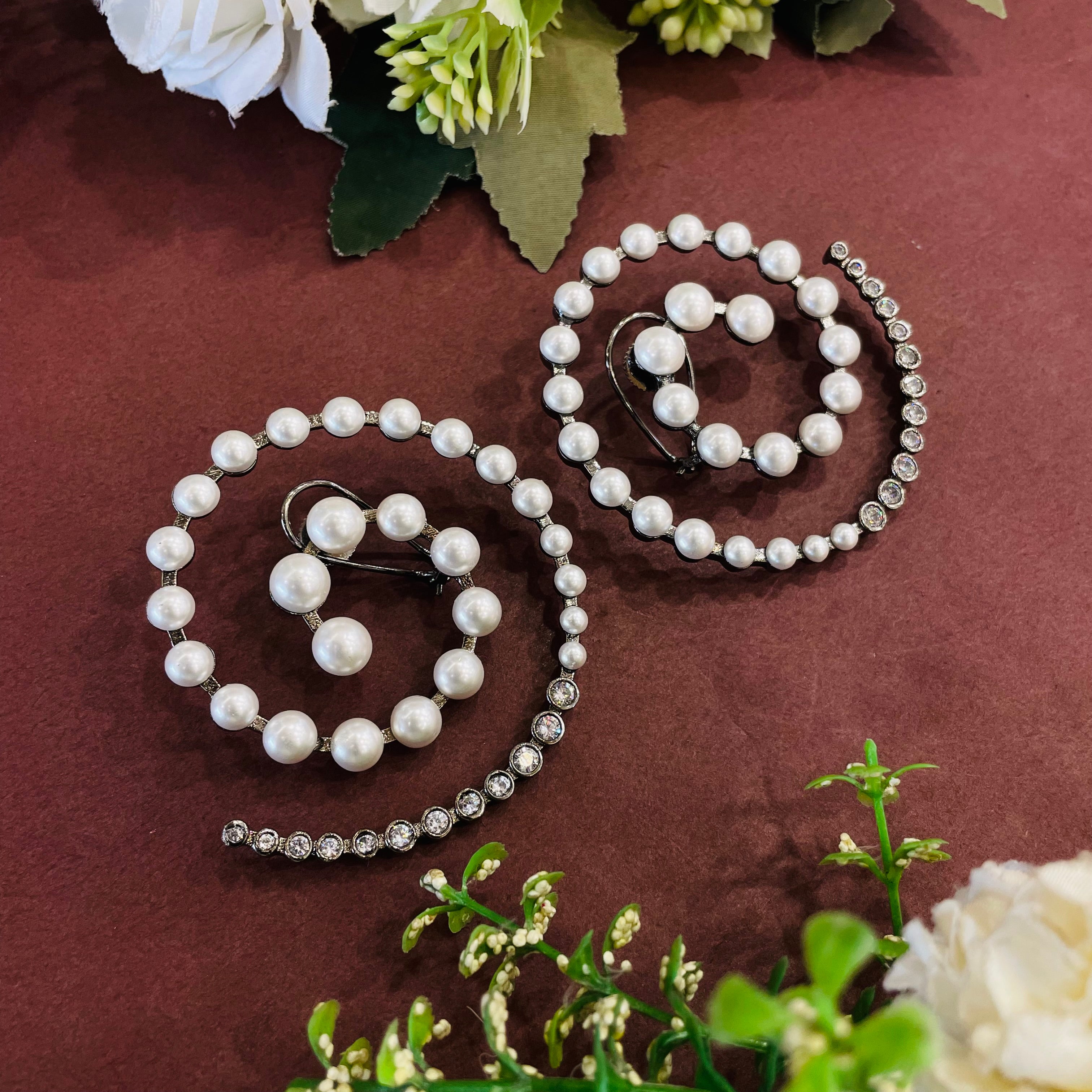 Layla Mishka pearl Earrings