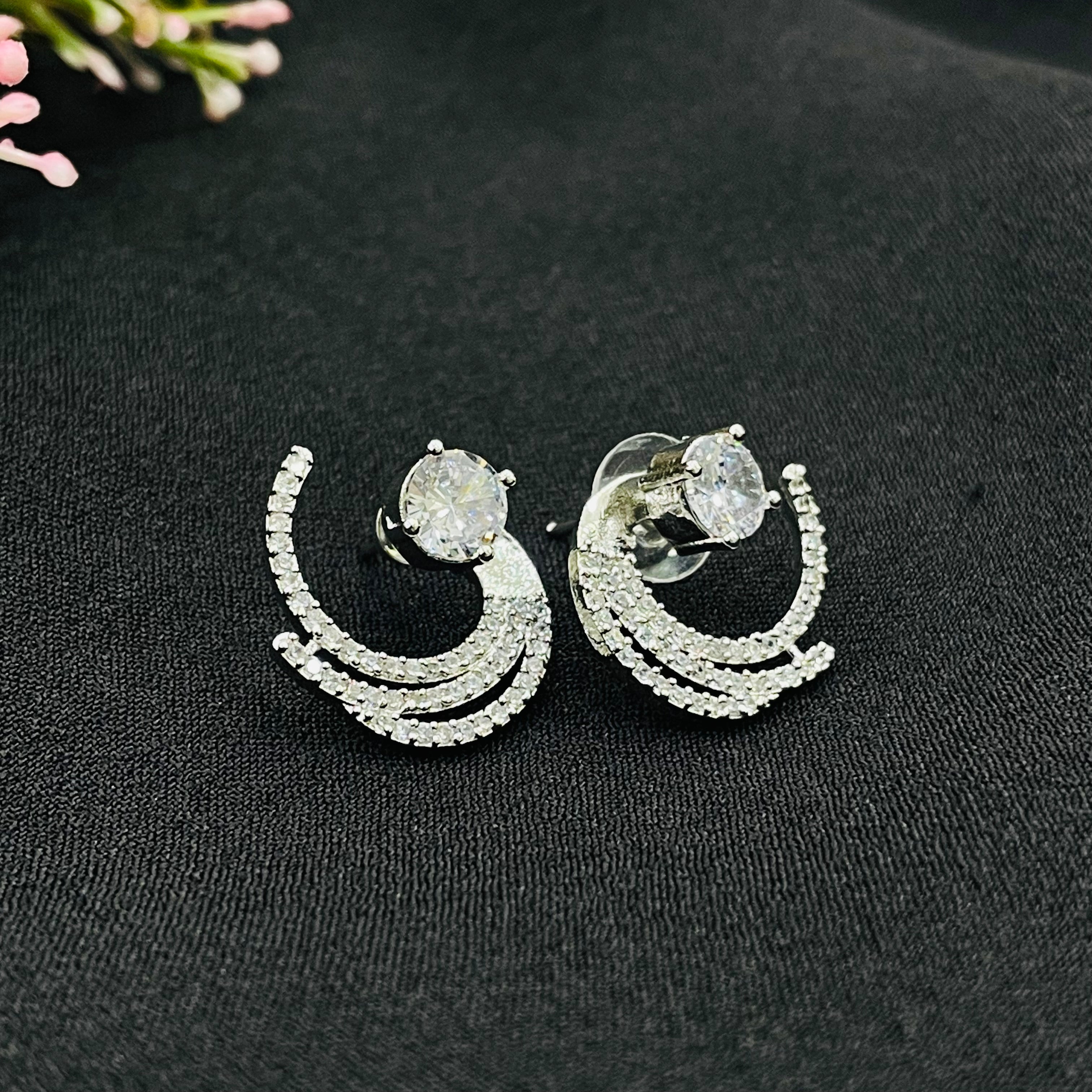 Maharani Ring With Free Earrings