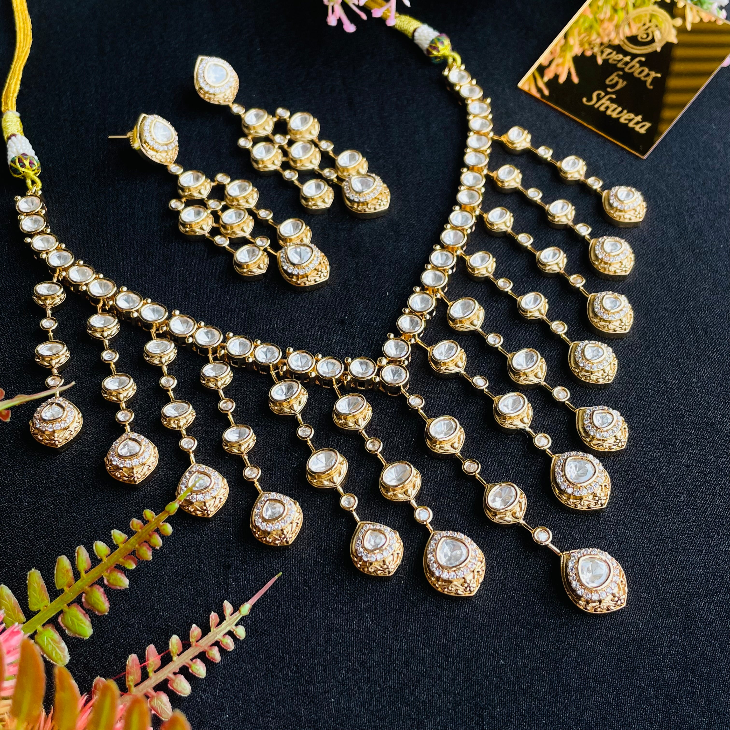 Nayaab Subi Polki Neckpiece