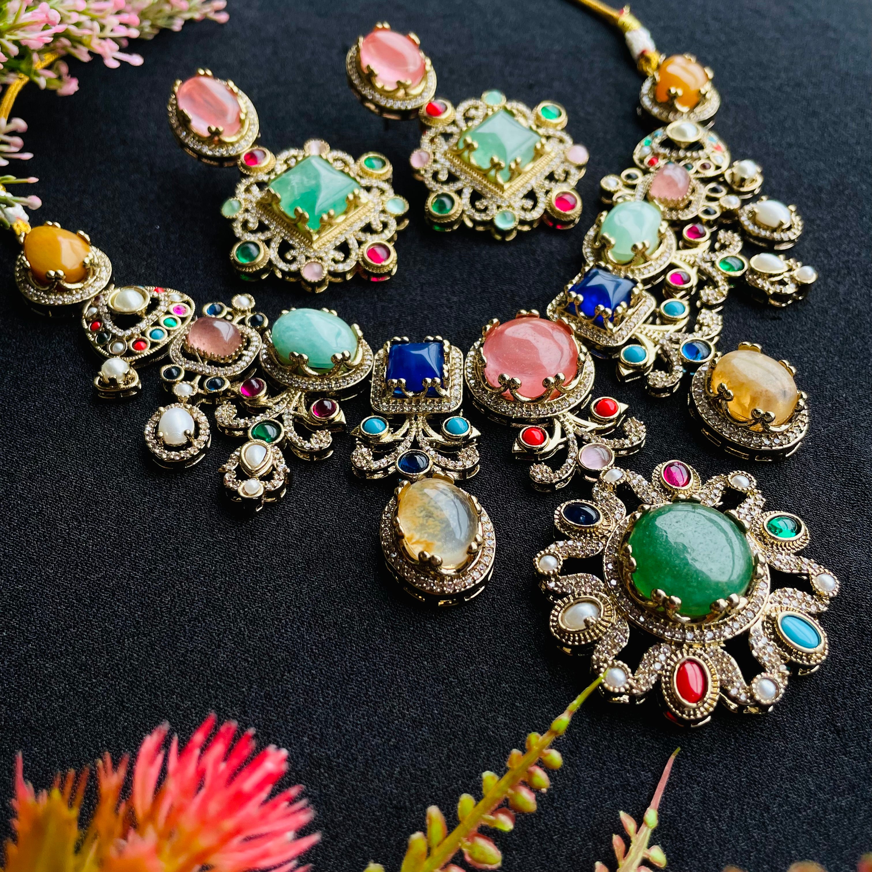 Nayaab Mayera Neckpiece