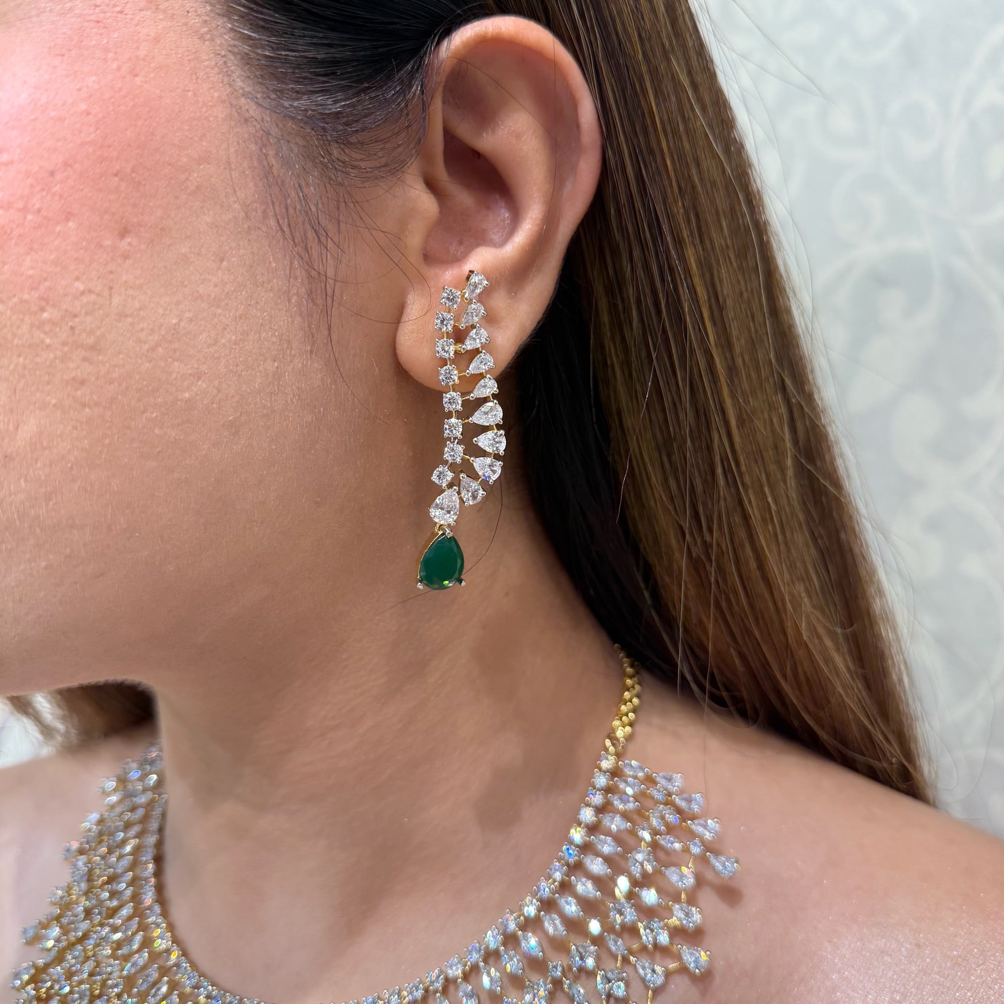 AD Elyna Neckpiece