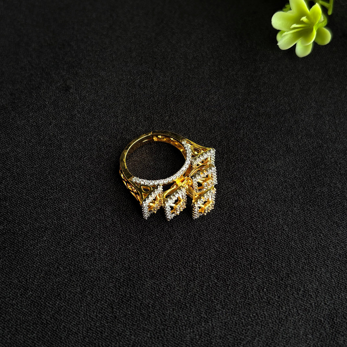 Tavishi Ring