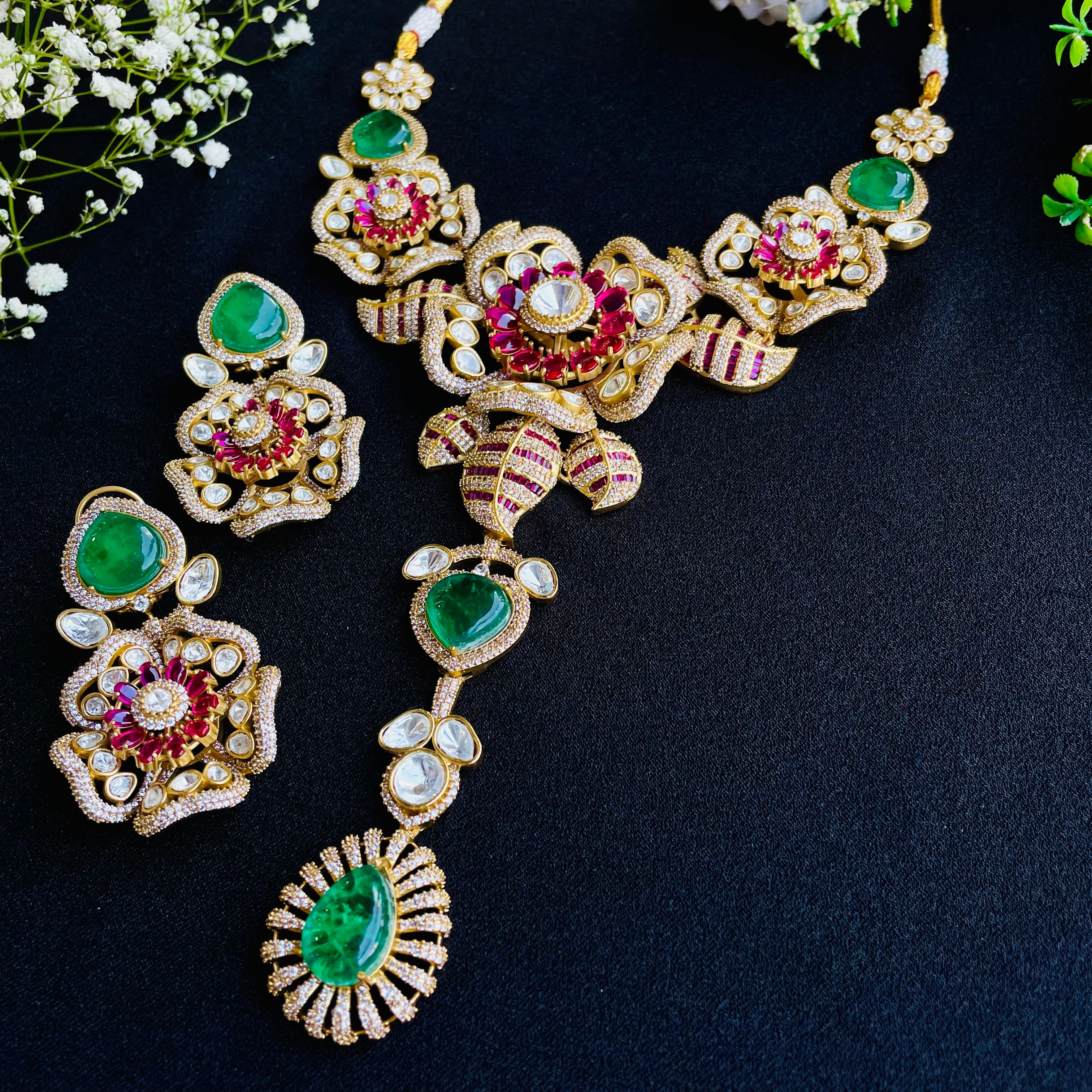 Nayaab Sanya Polki Neckpiece