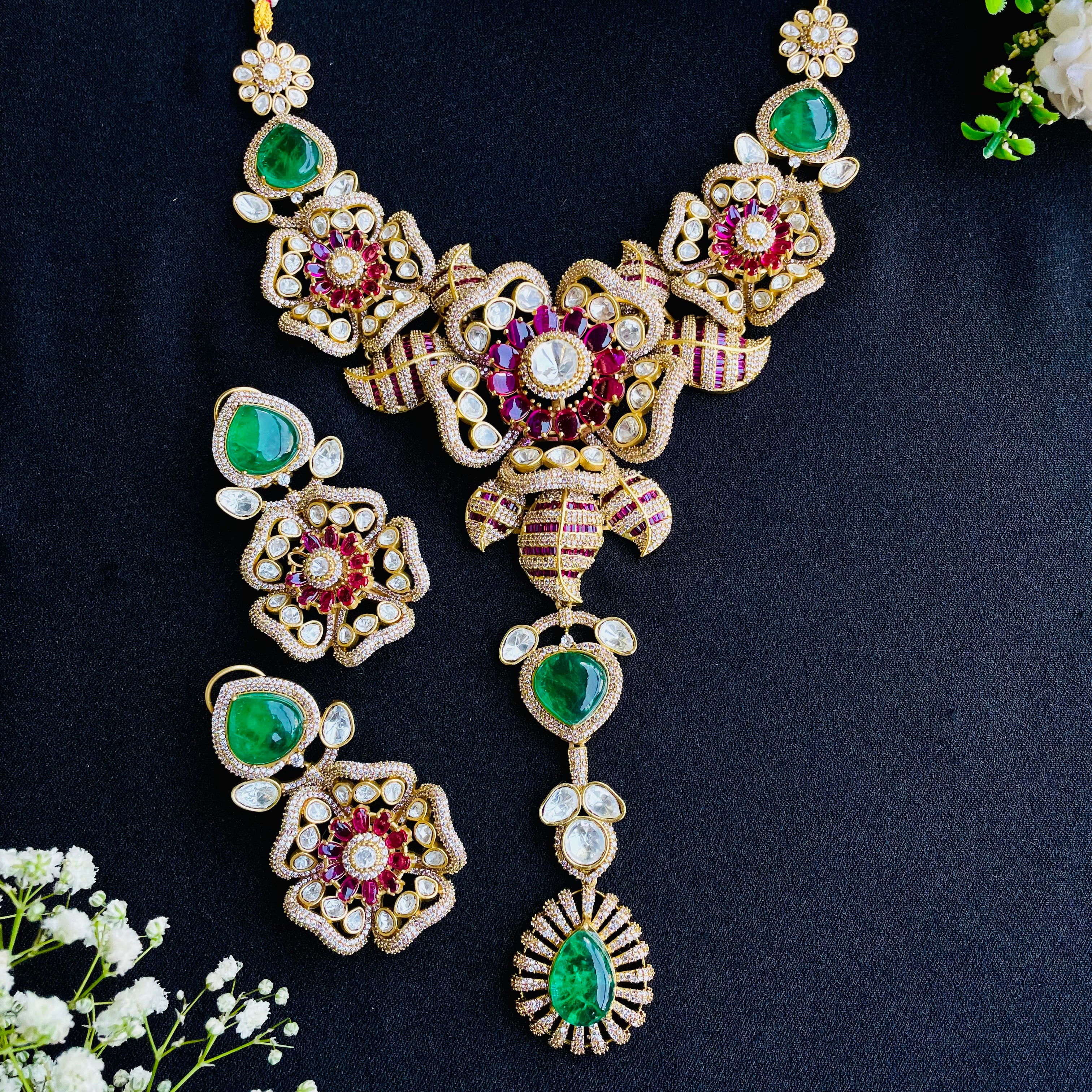 Nayaab Sanya Polki Neckpiece