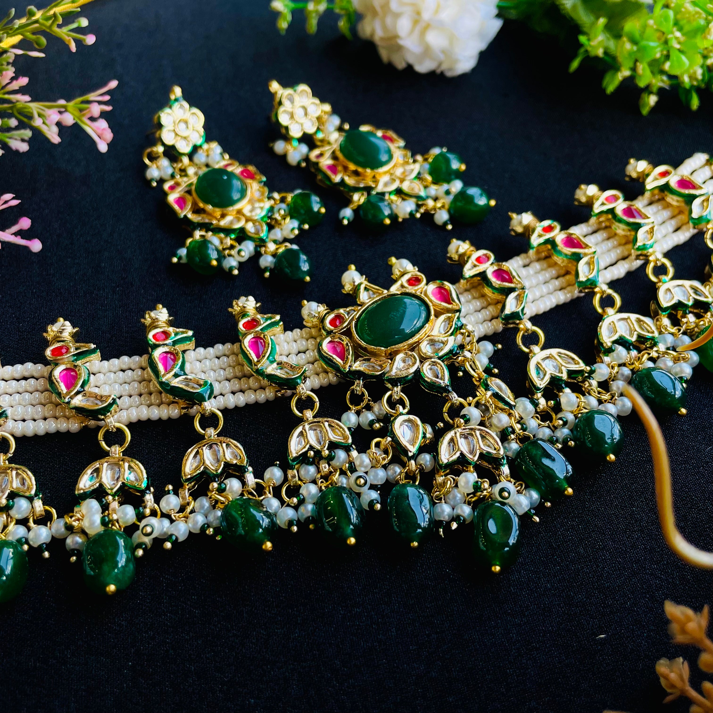 Nayaab shanaya Neckpiece