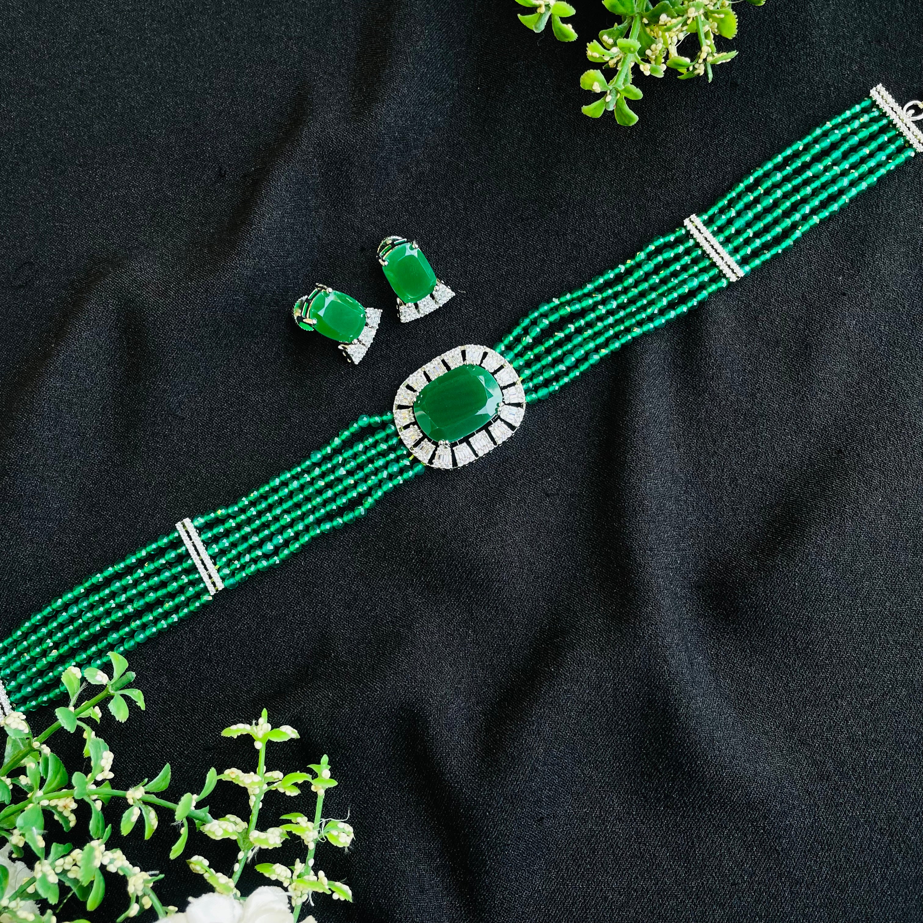 Ad Leilani Choker