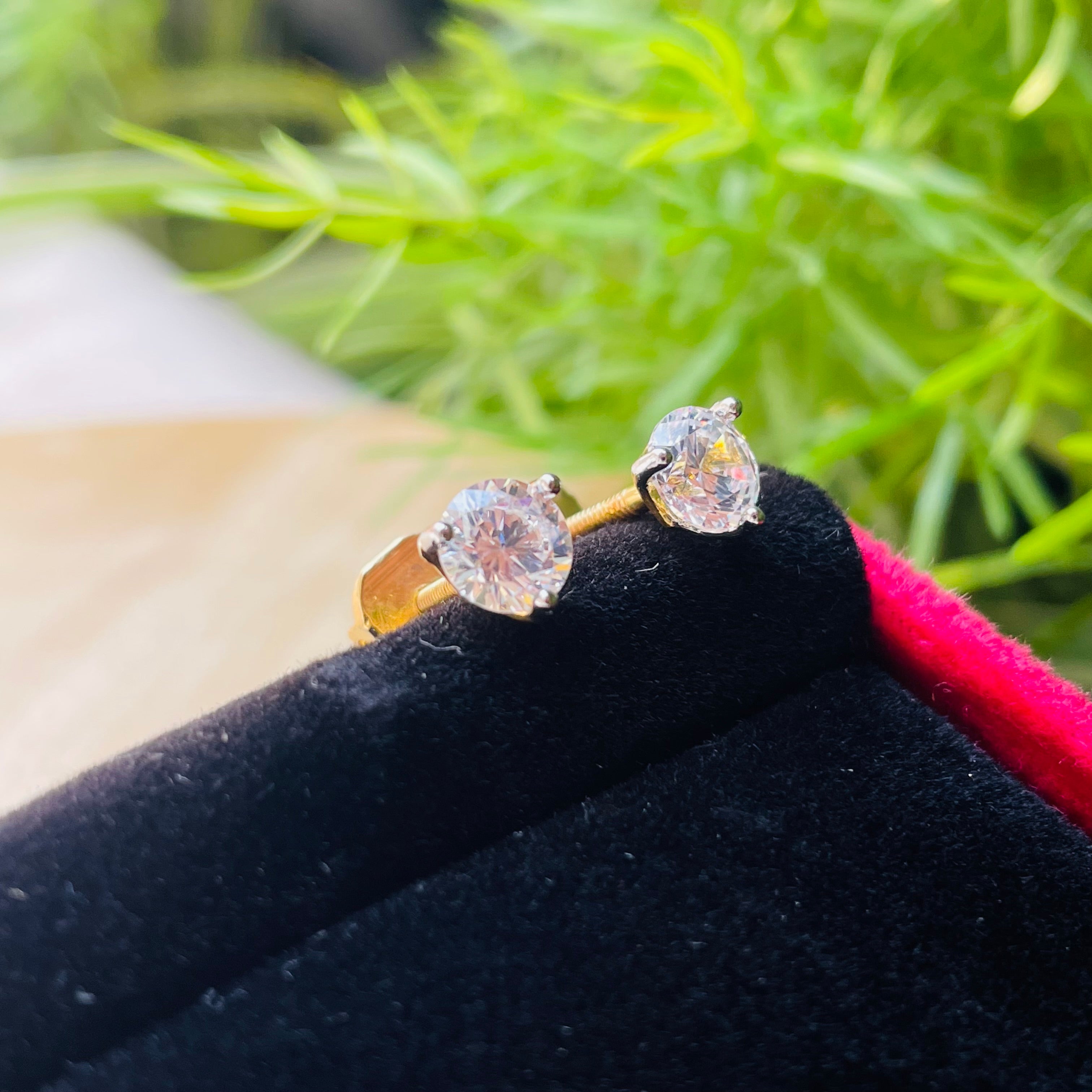 Ad Vella studs