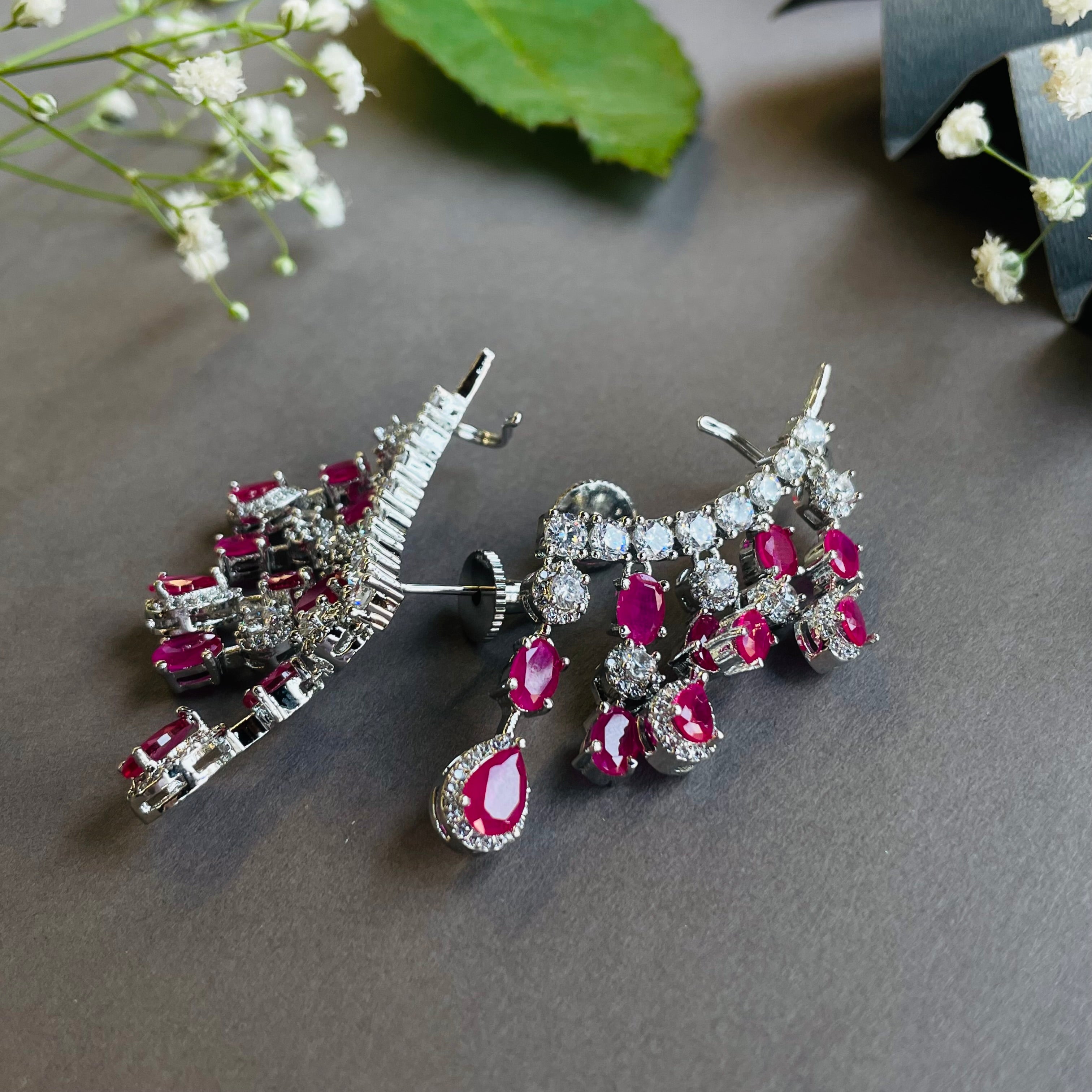 Ad Dhriti Earcuff