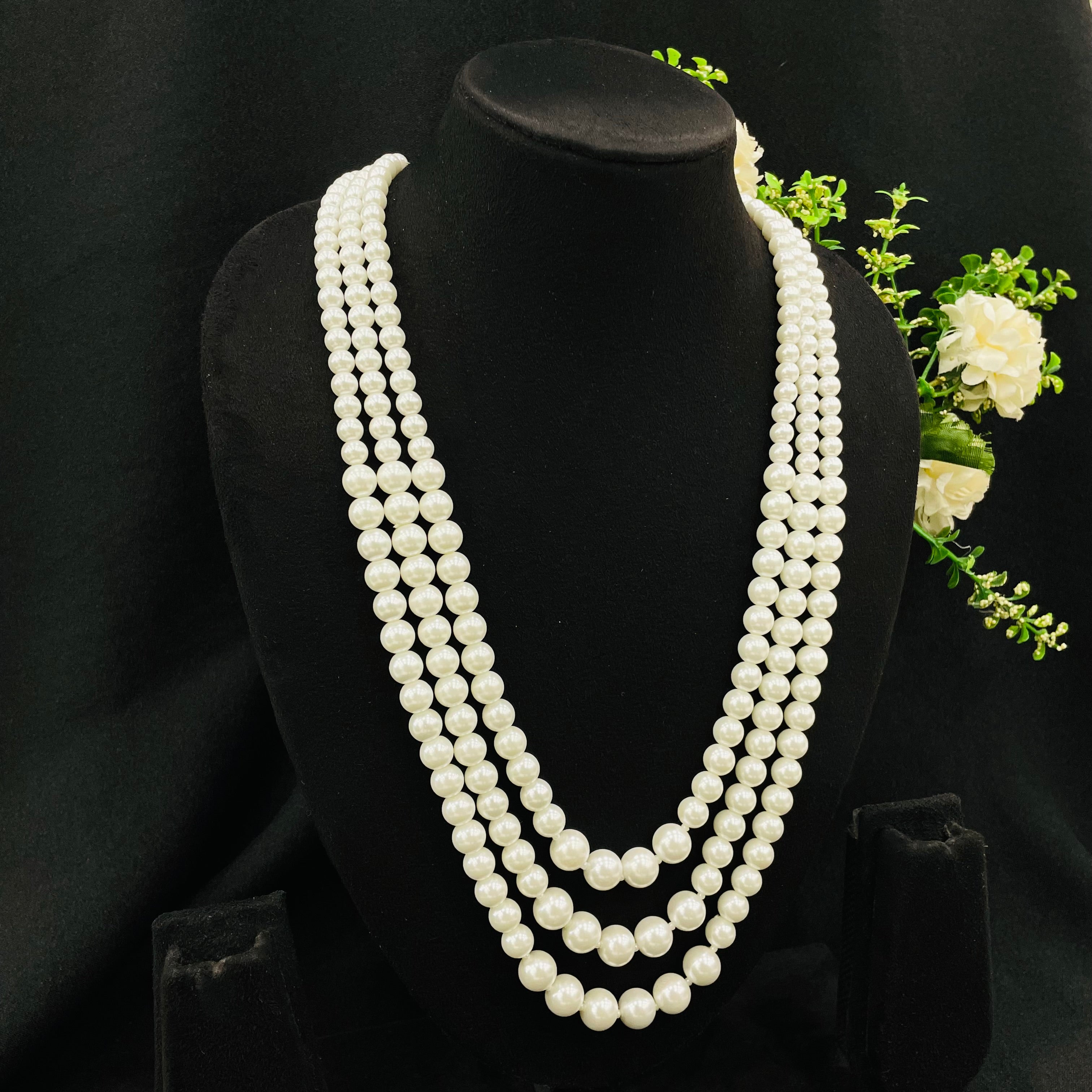 Olivia pearl Neckpiece