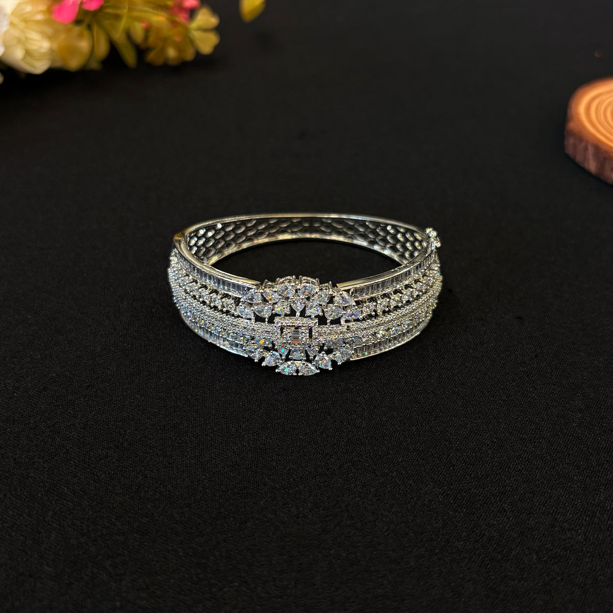 Aarohi Luxe Bracelet