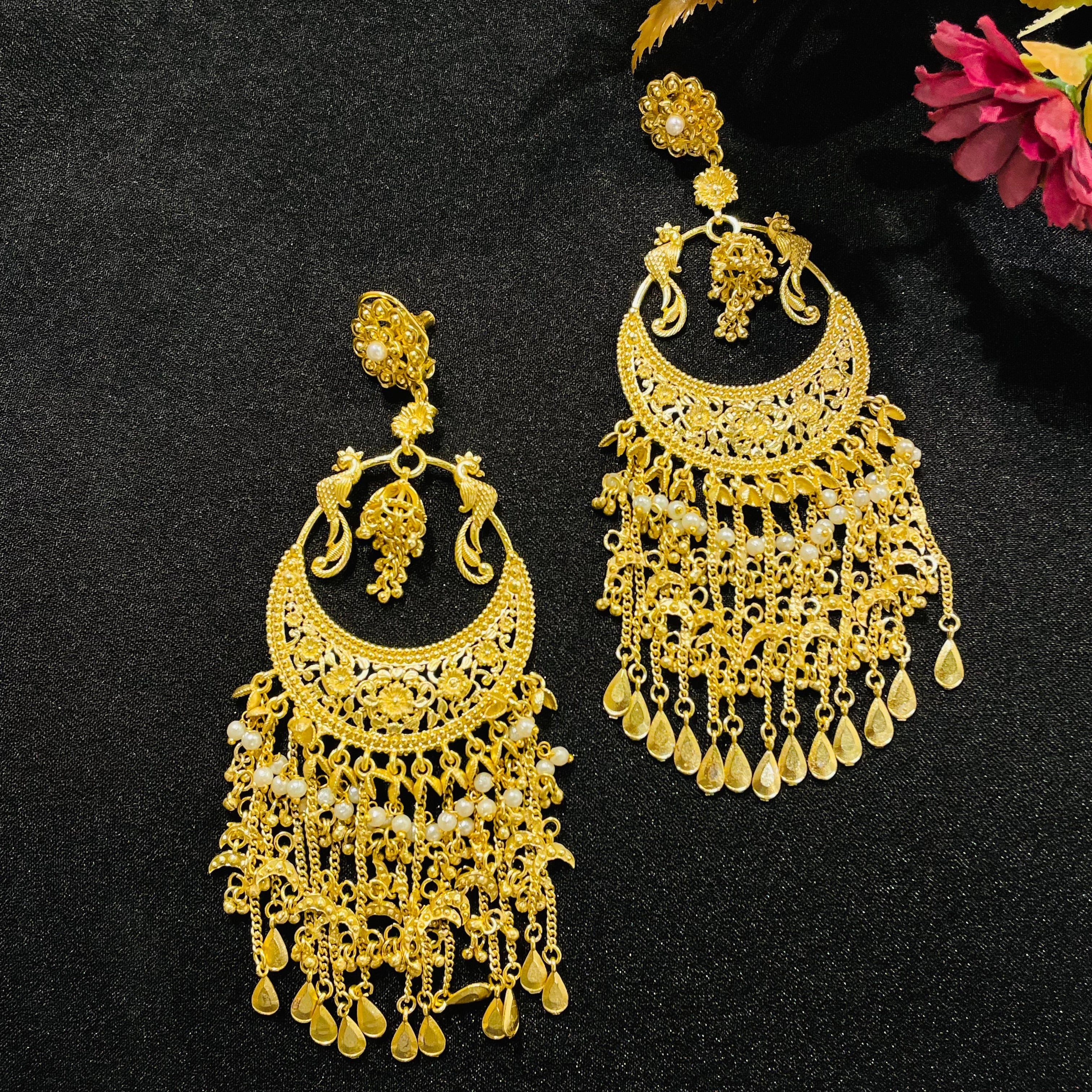 Nayaab Kareena Earrings