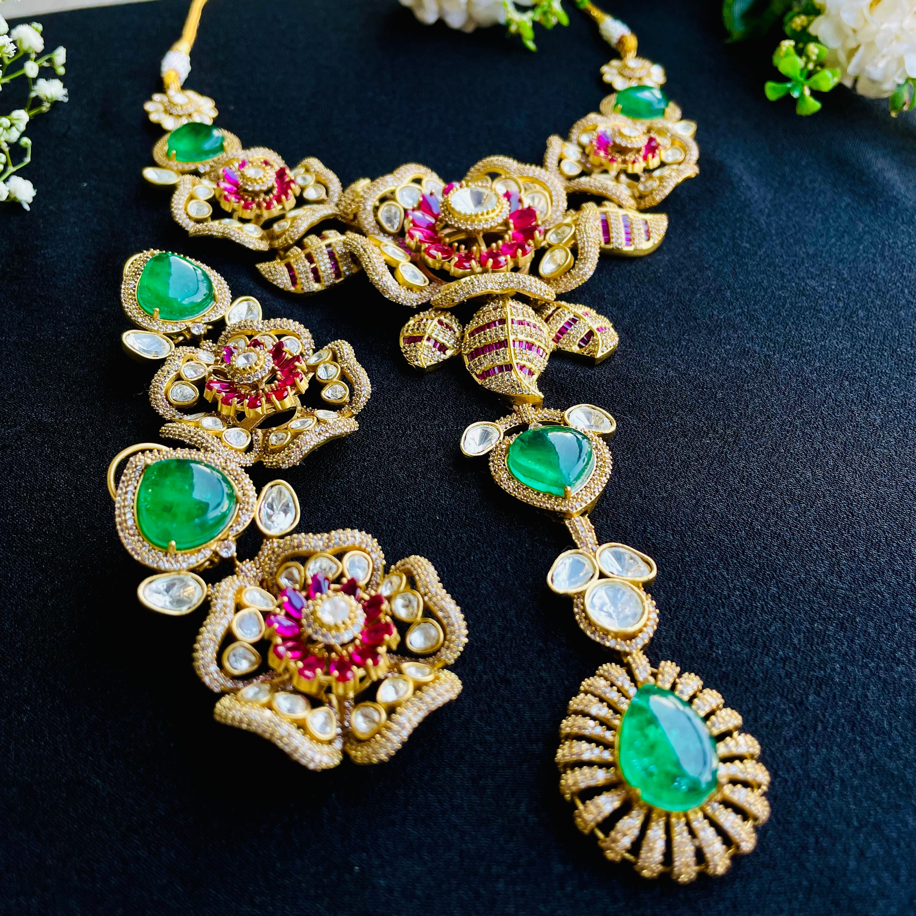 Nayaab Sanya Polki Neckpiece