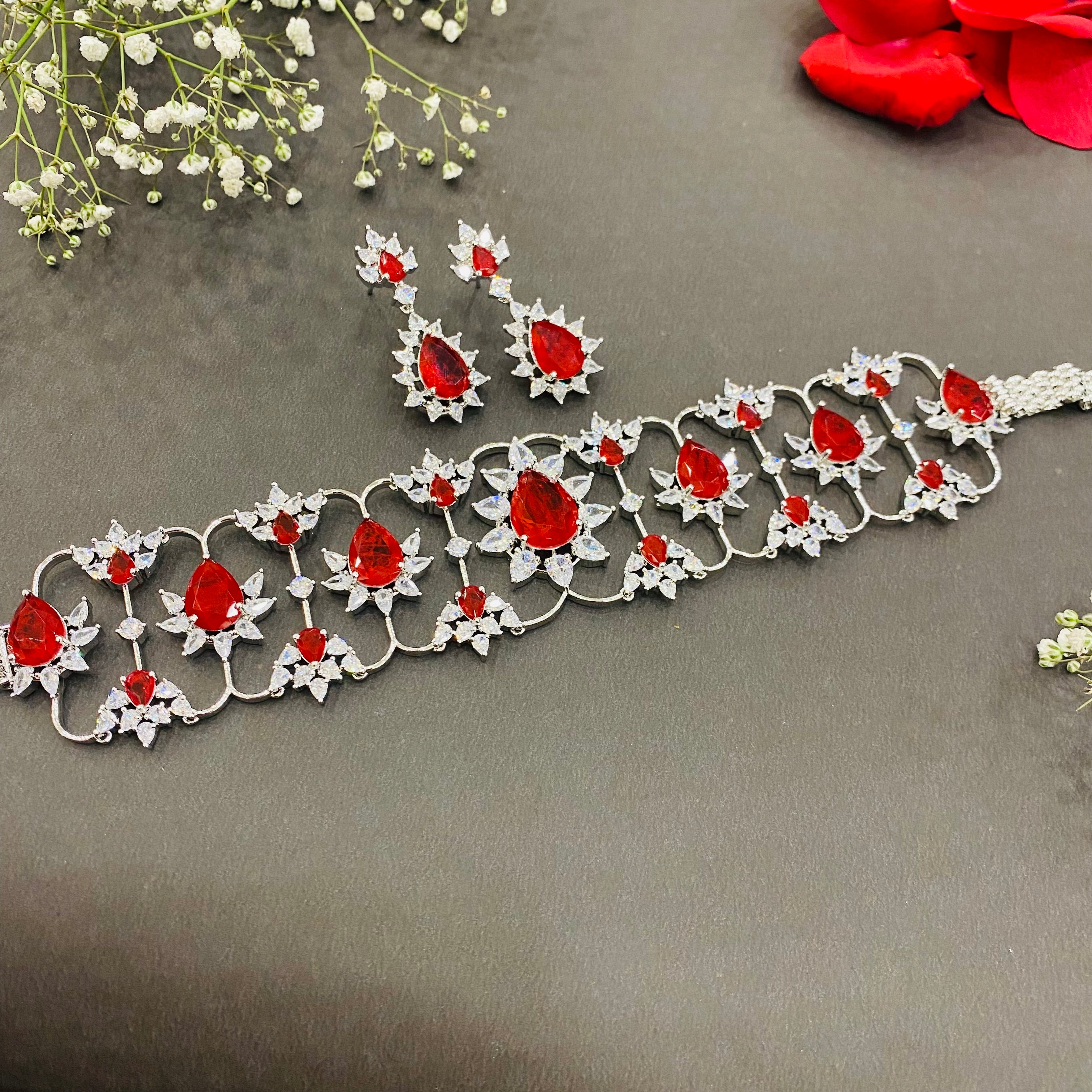 Ad Mira choker