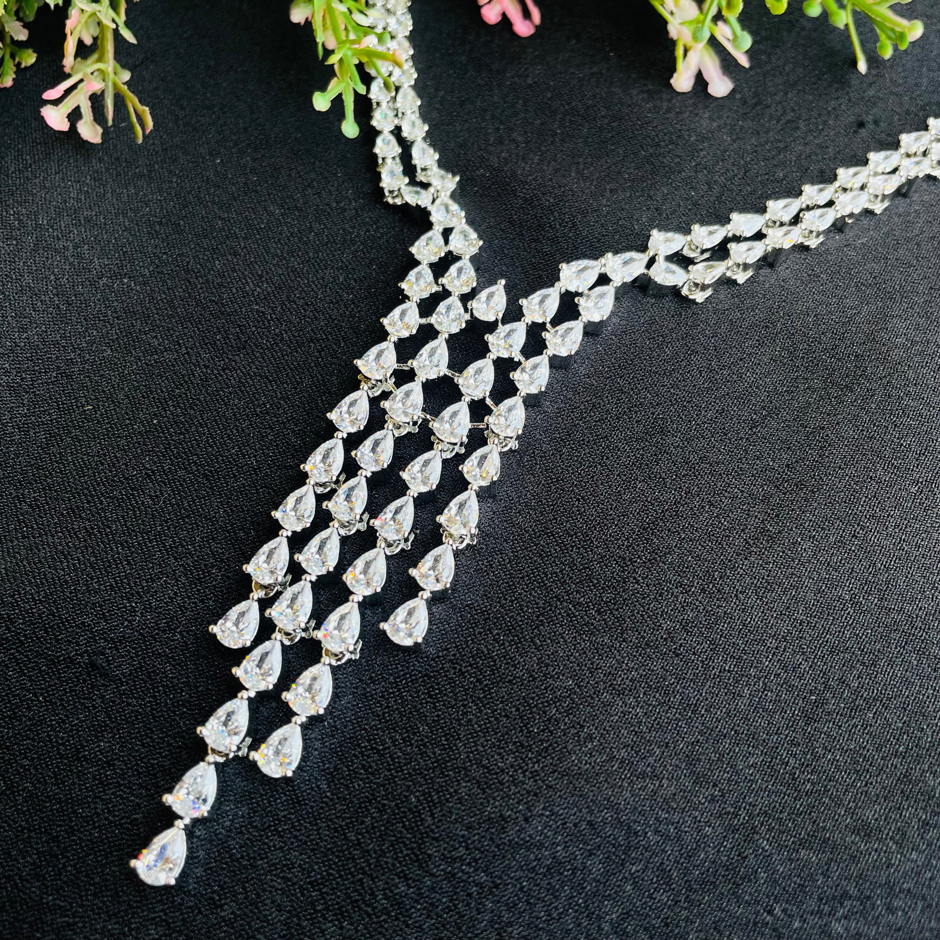 Ad Reba neckpiece