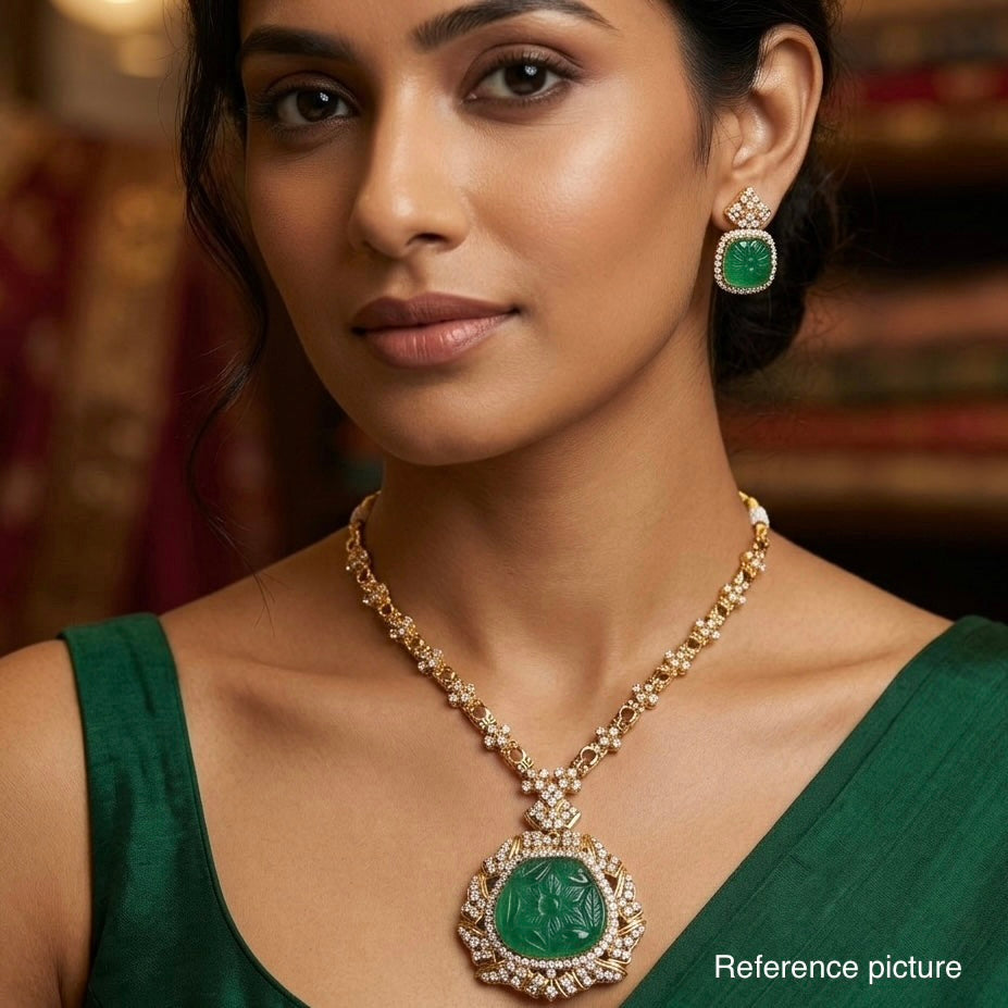Nayaab Varnika neckpiece
