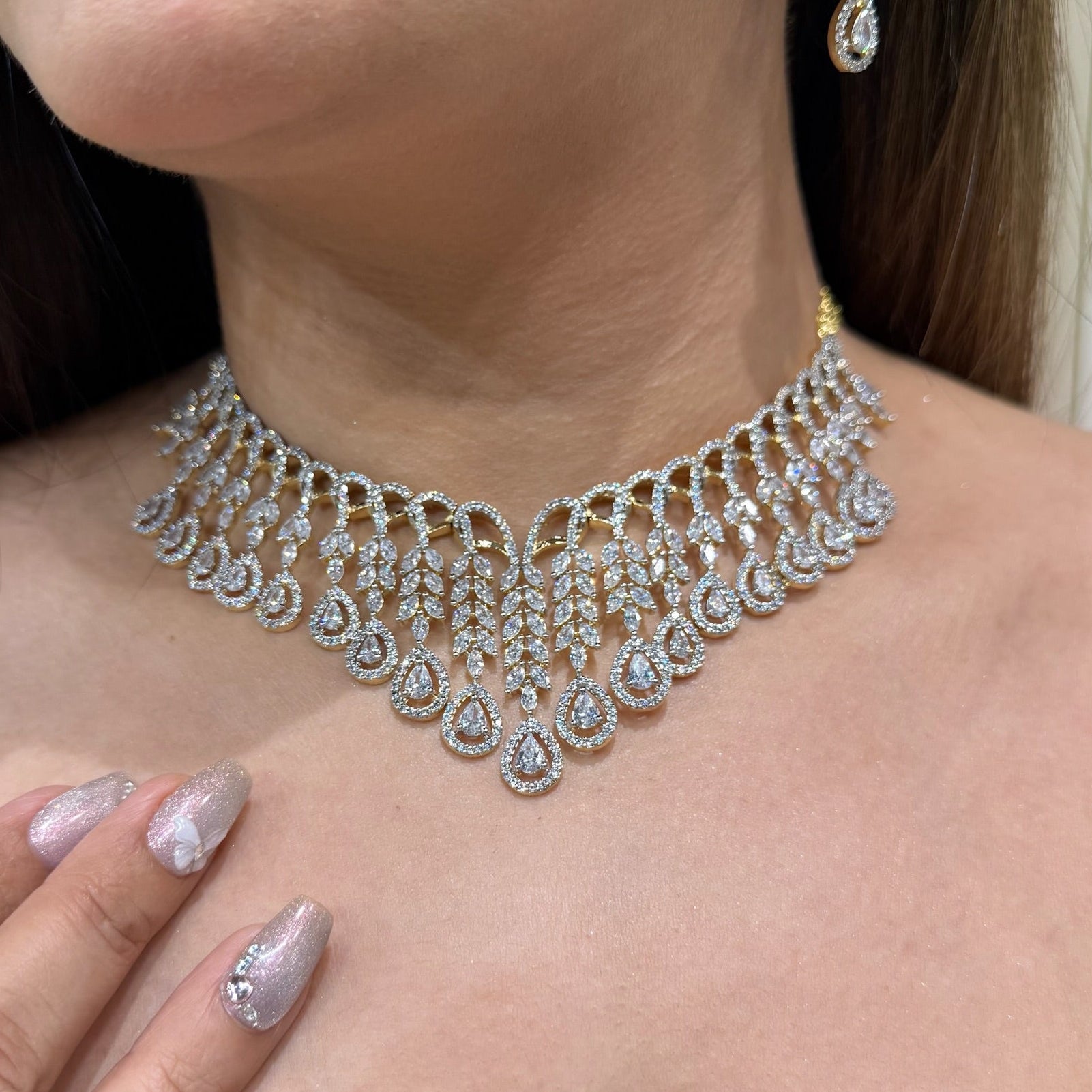 AD Amara Neckpiece