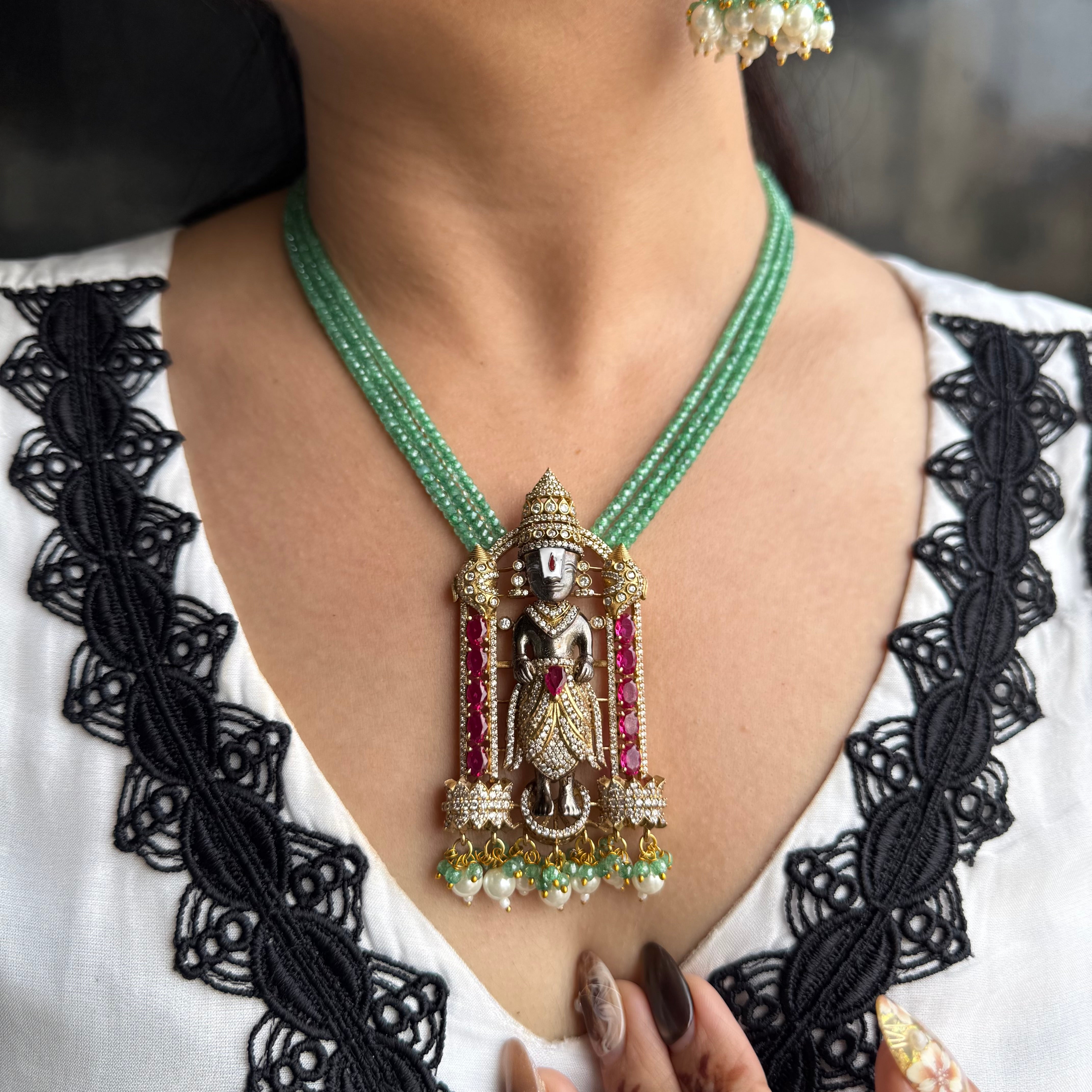 Nayaab Ram Lalla Divine Neckpiece