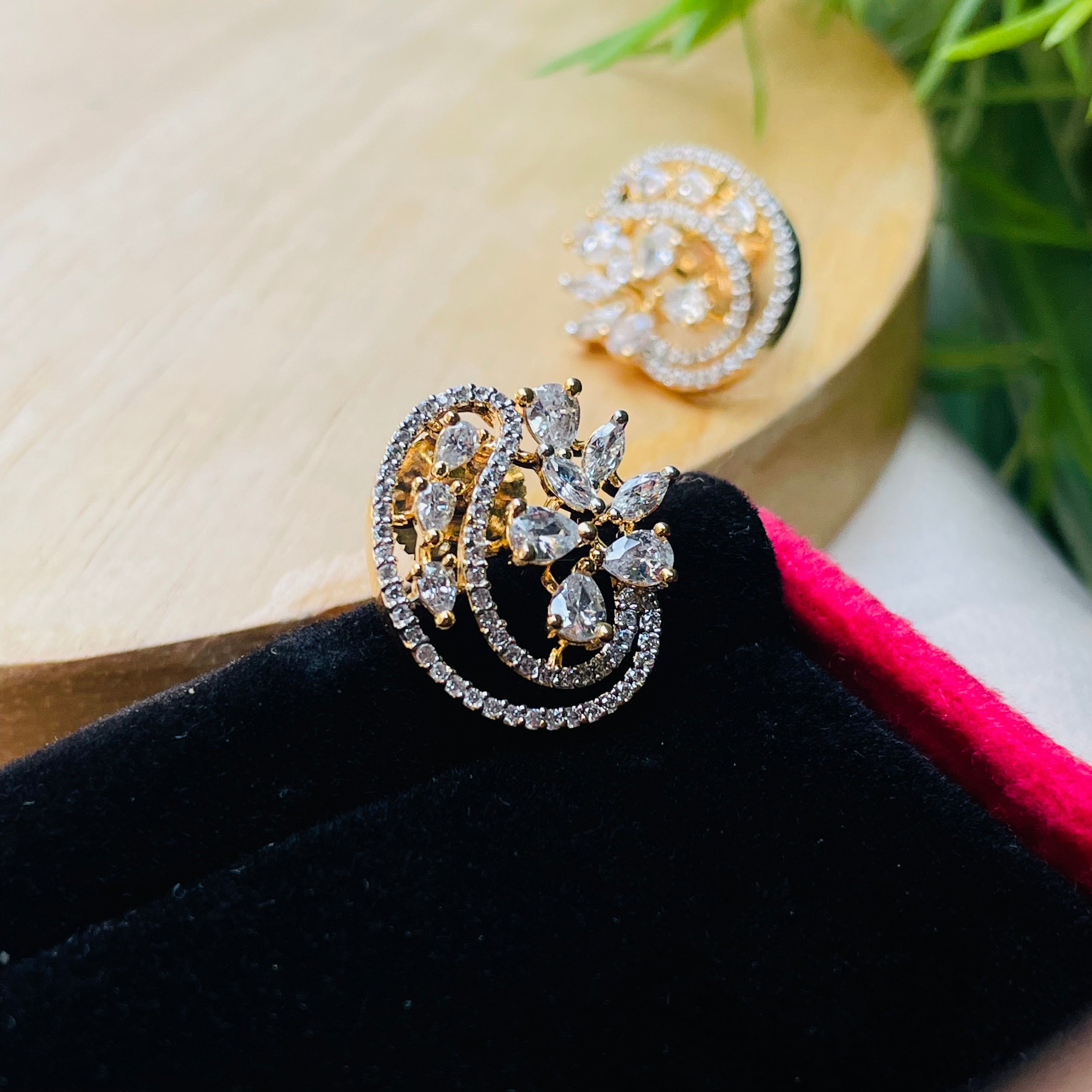 Ad Louise studs