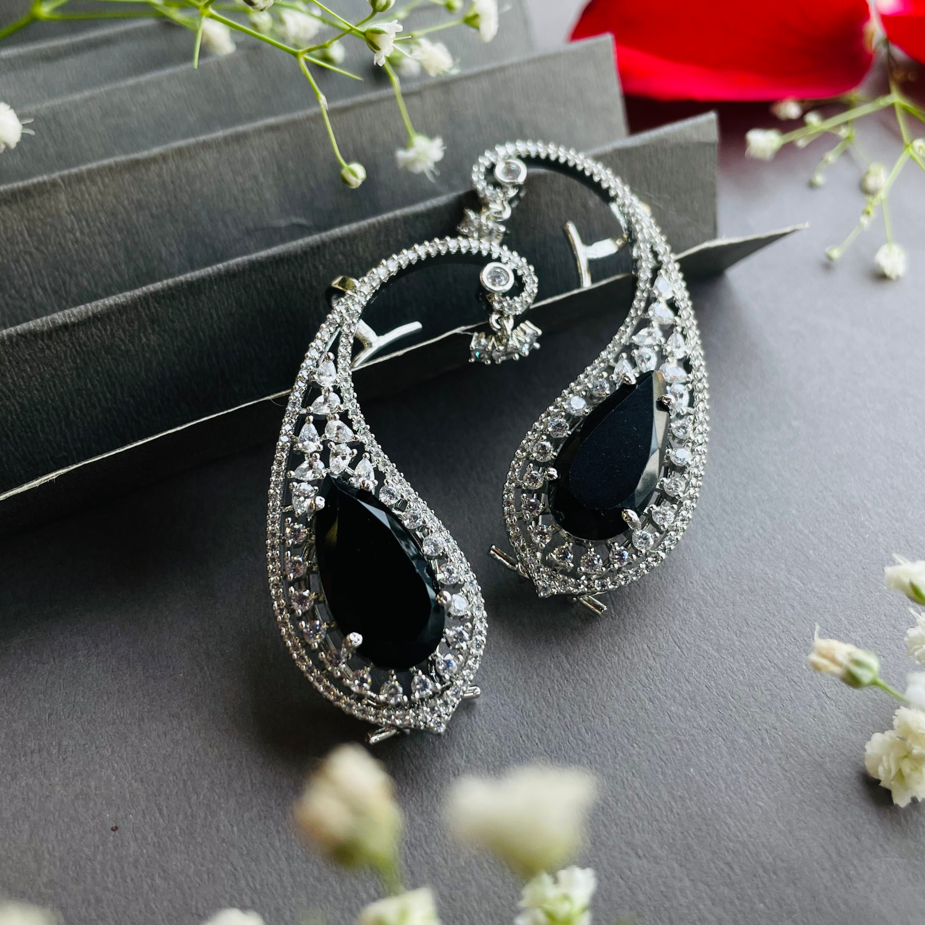 Ad Lillian earcuff