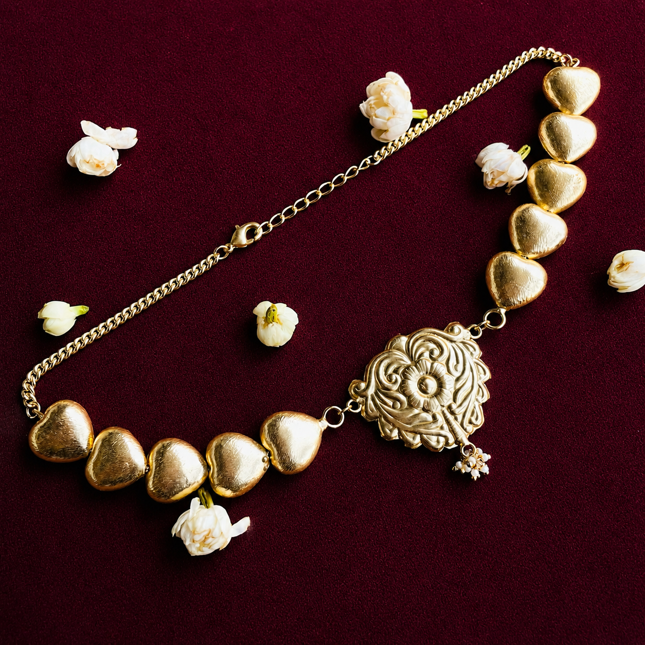 Nayaab Aarohi choker