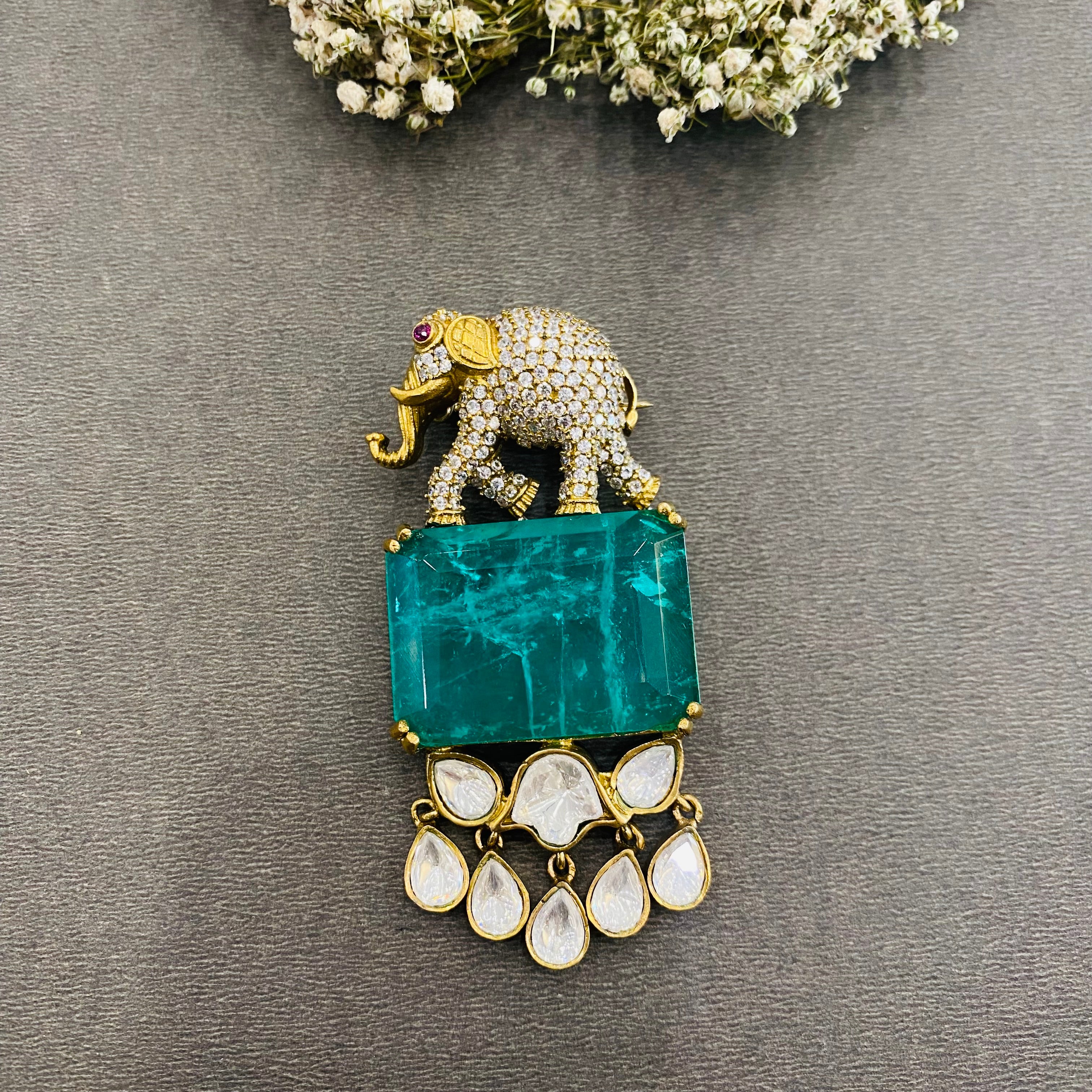 Nayaab Inaya brooch