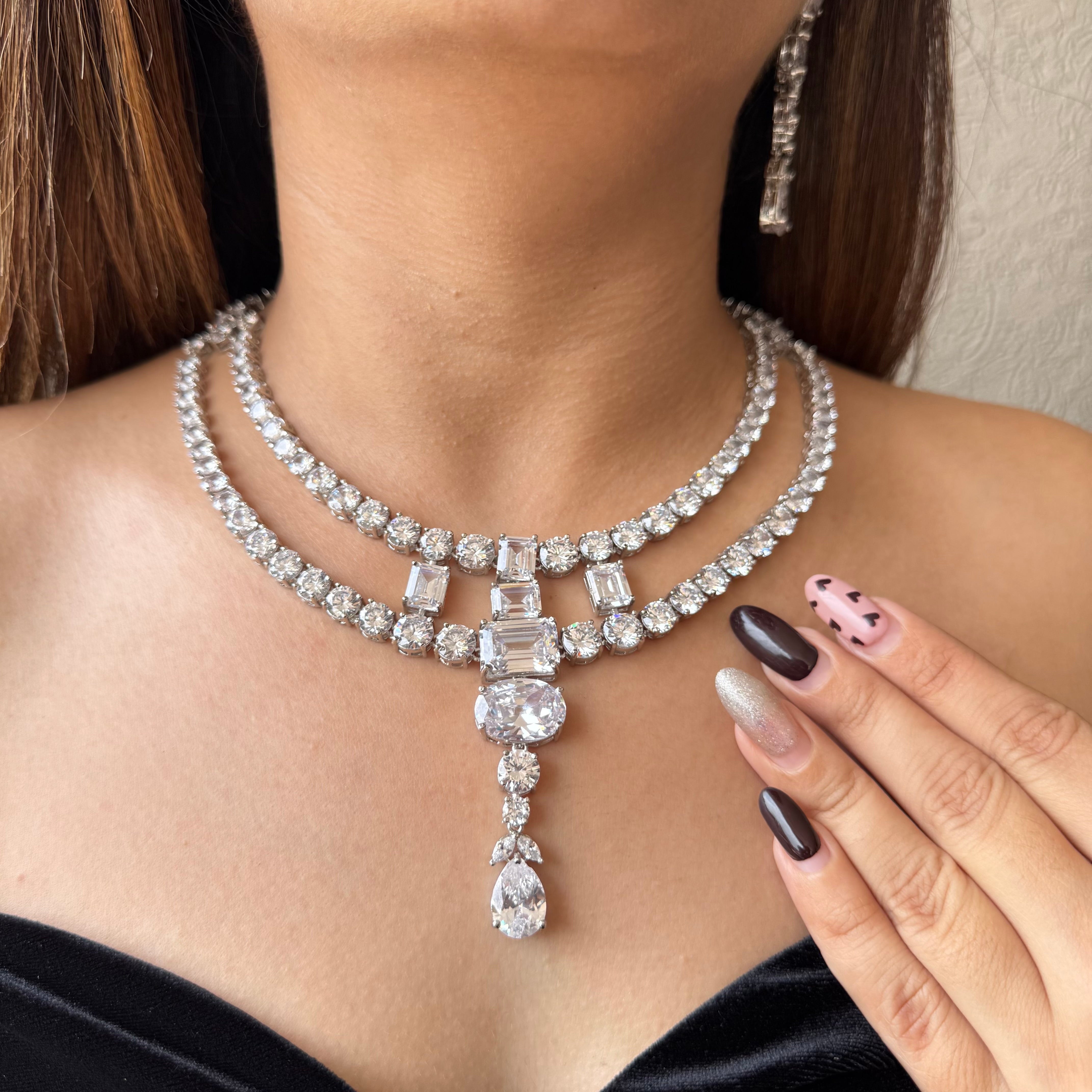 Ad Clara Neckpiece