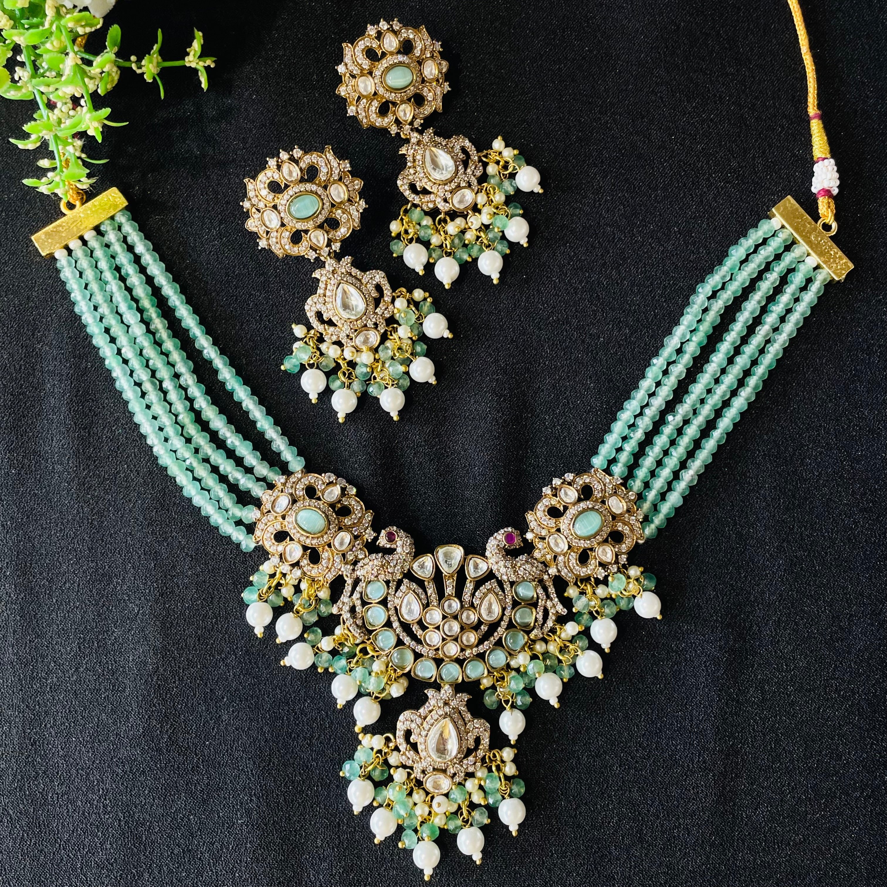 Nayaab Hira Neckpiece-mint green