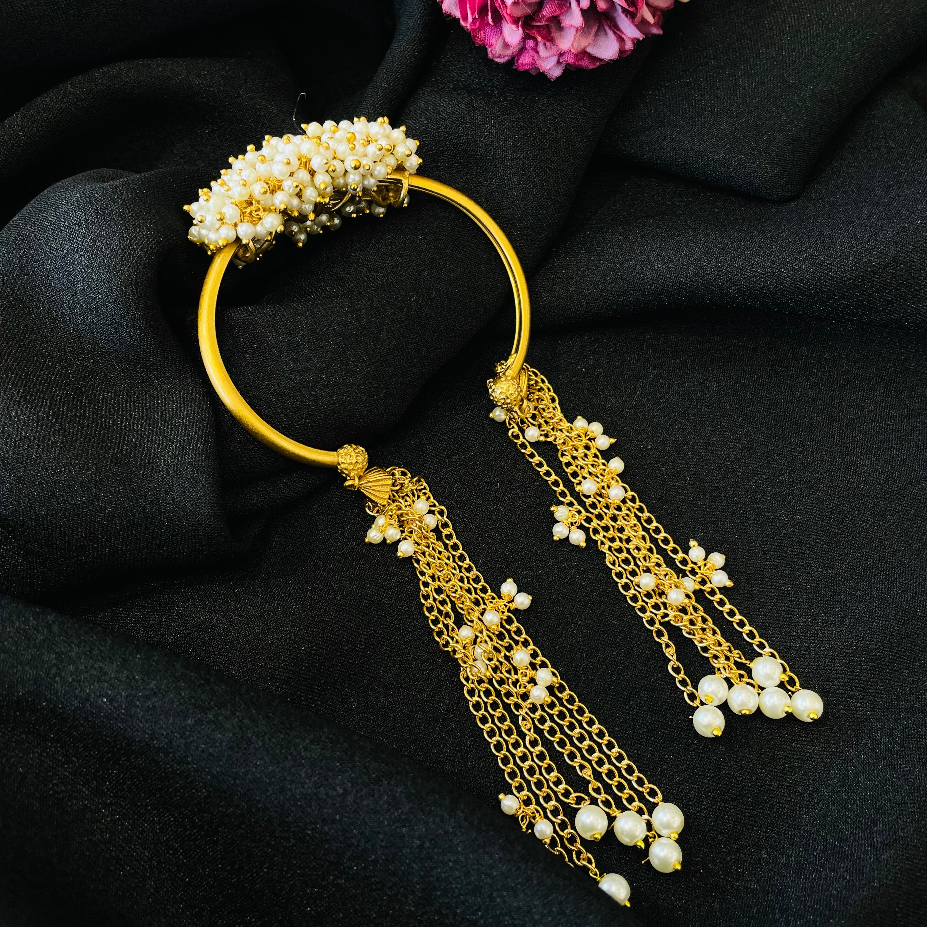 Nayaab Anika Pearl Bracelet