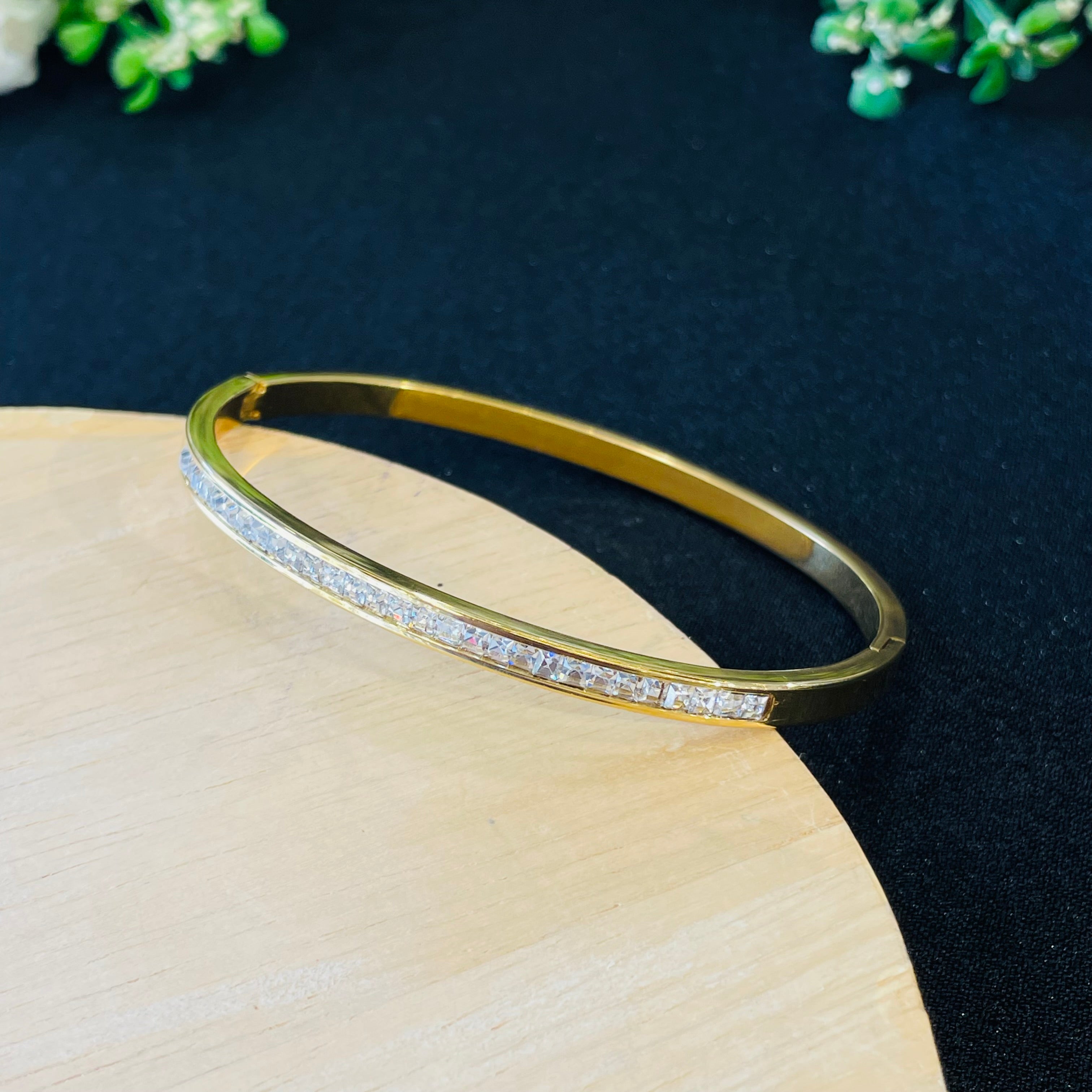 Layla Viral Bracelet 01