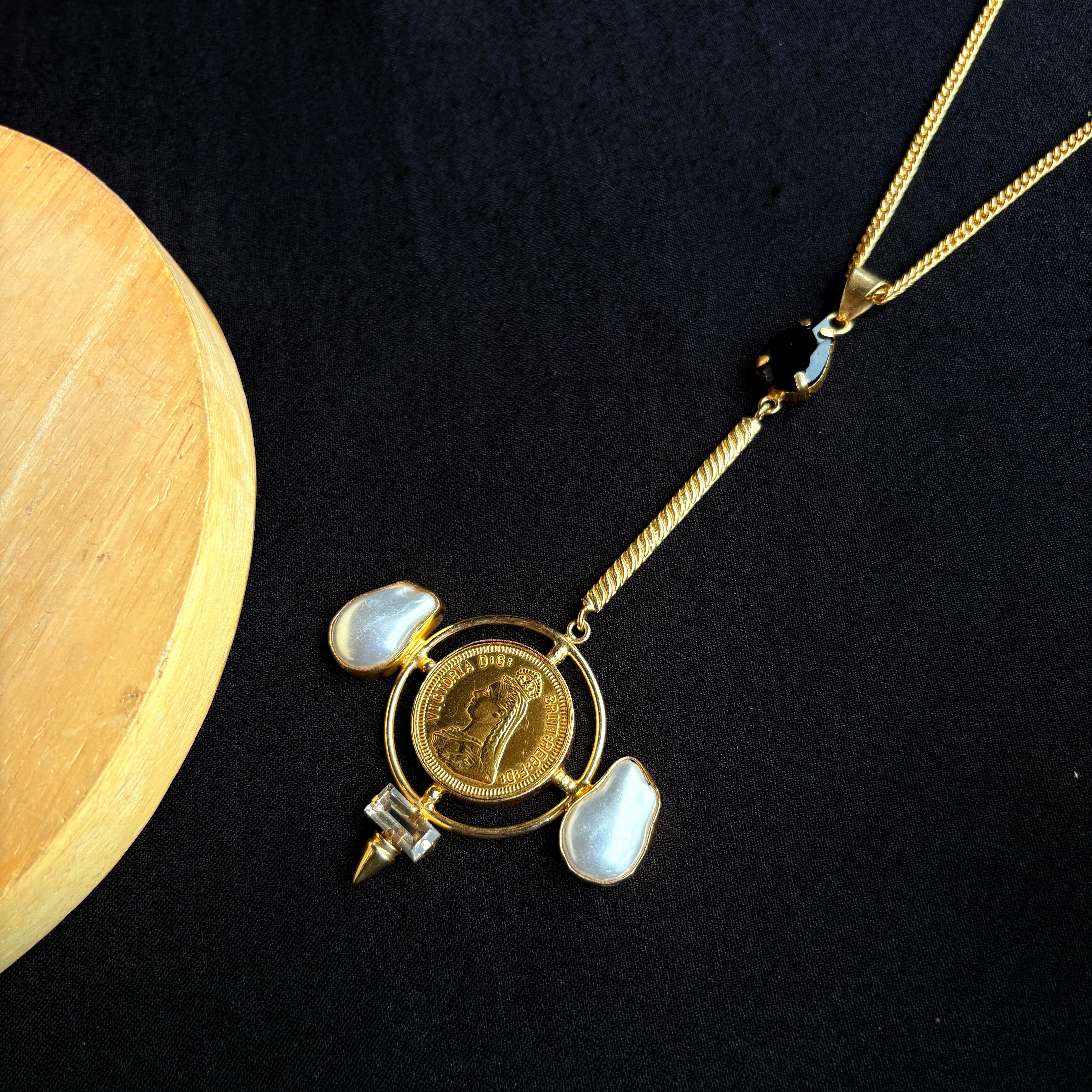 Aurelia Coin Pendant Necklace