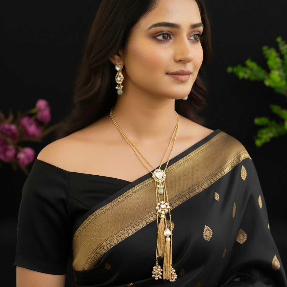 Nayaab Alnisa Neckpiece