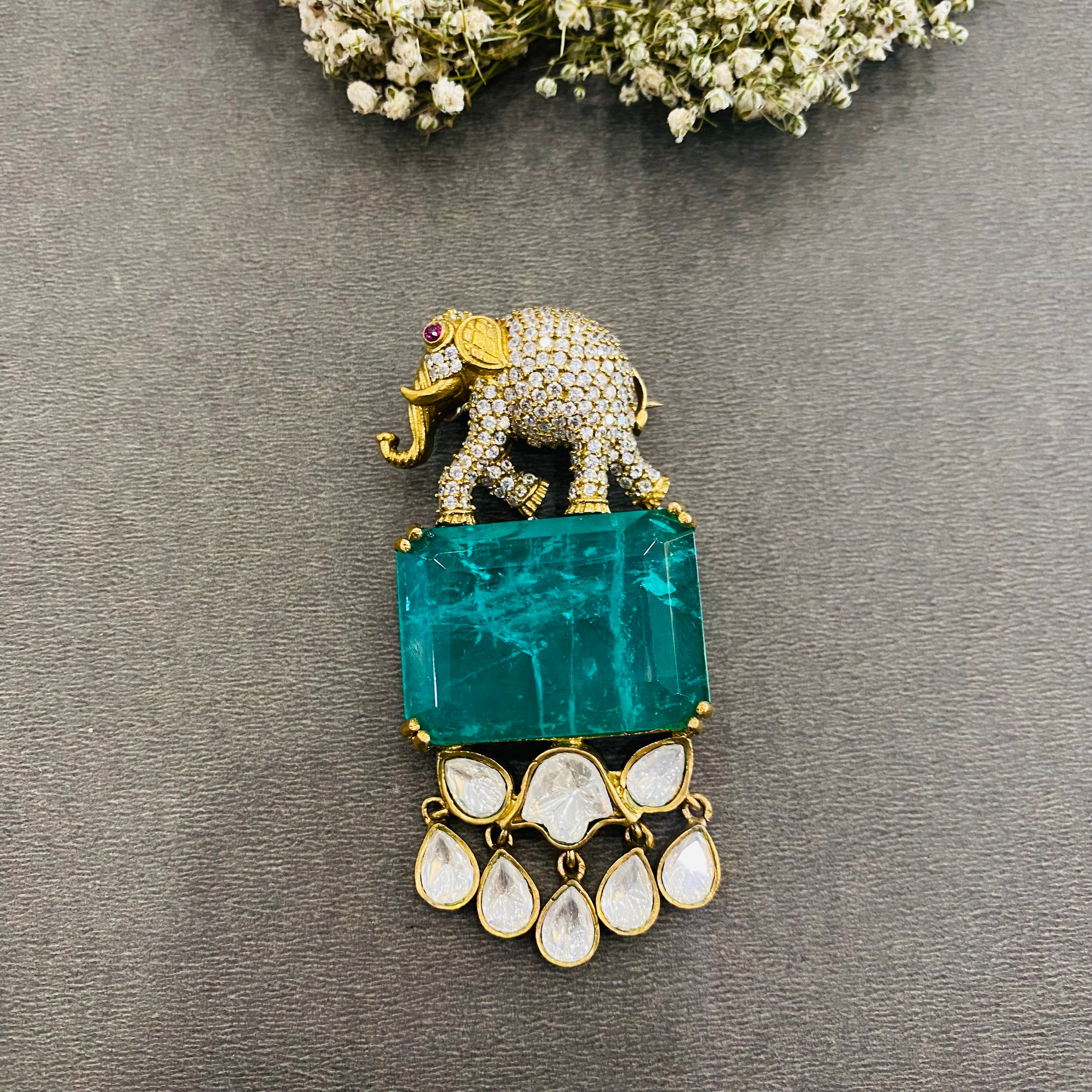 Nayaab Inaya brooch