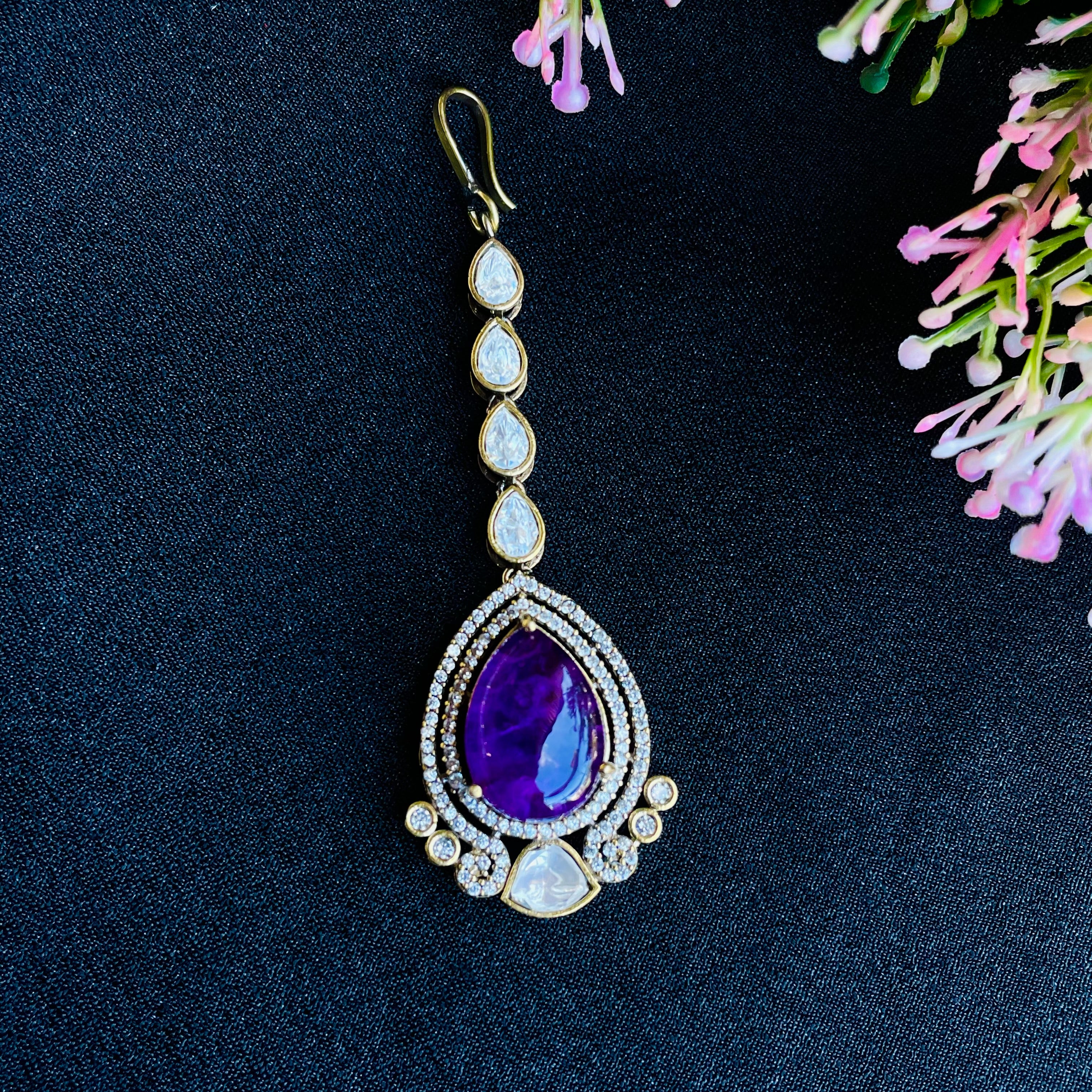 Nayaab Zaveri Polki Tikka