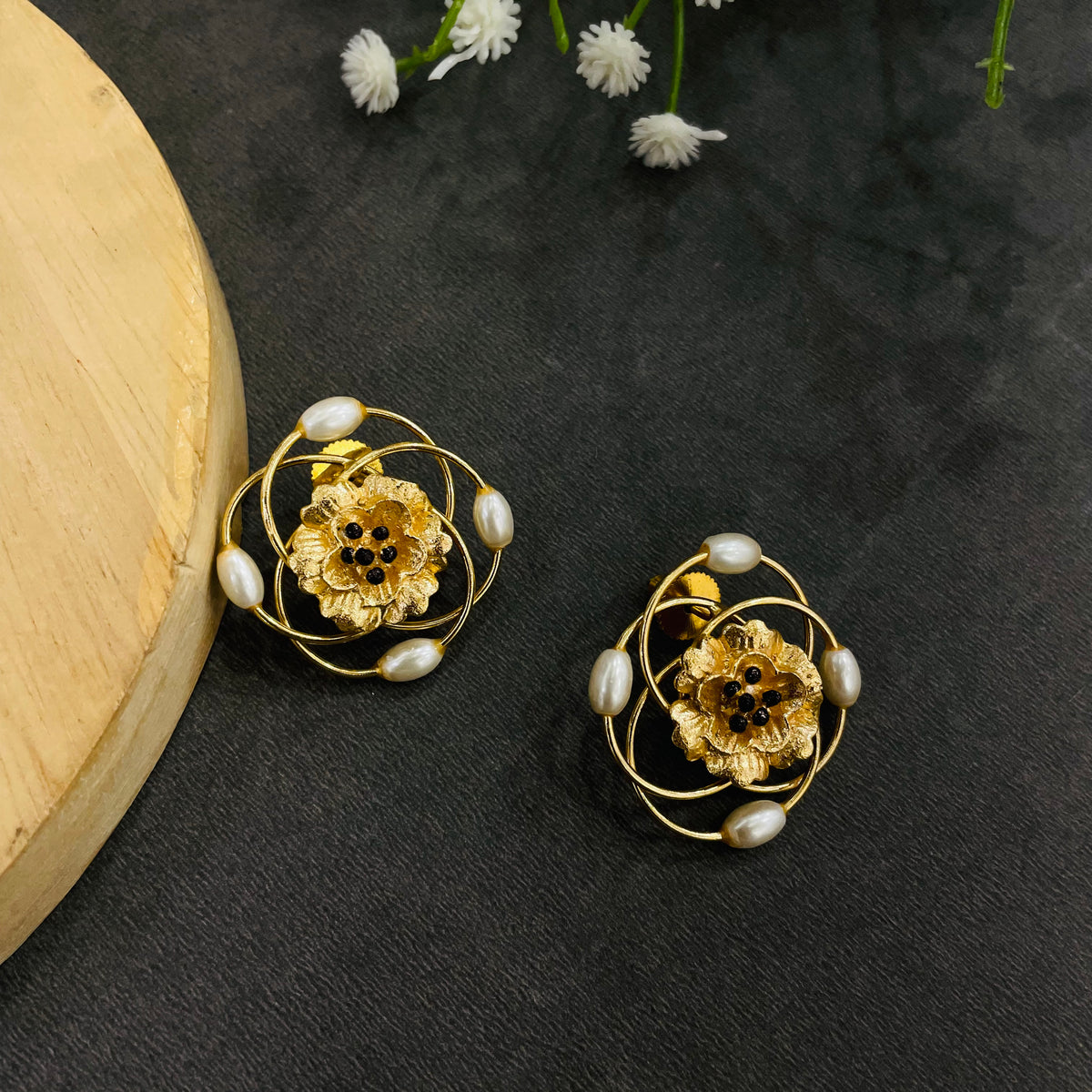 Mrinalini Pearl Earrings