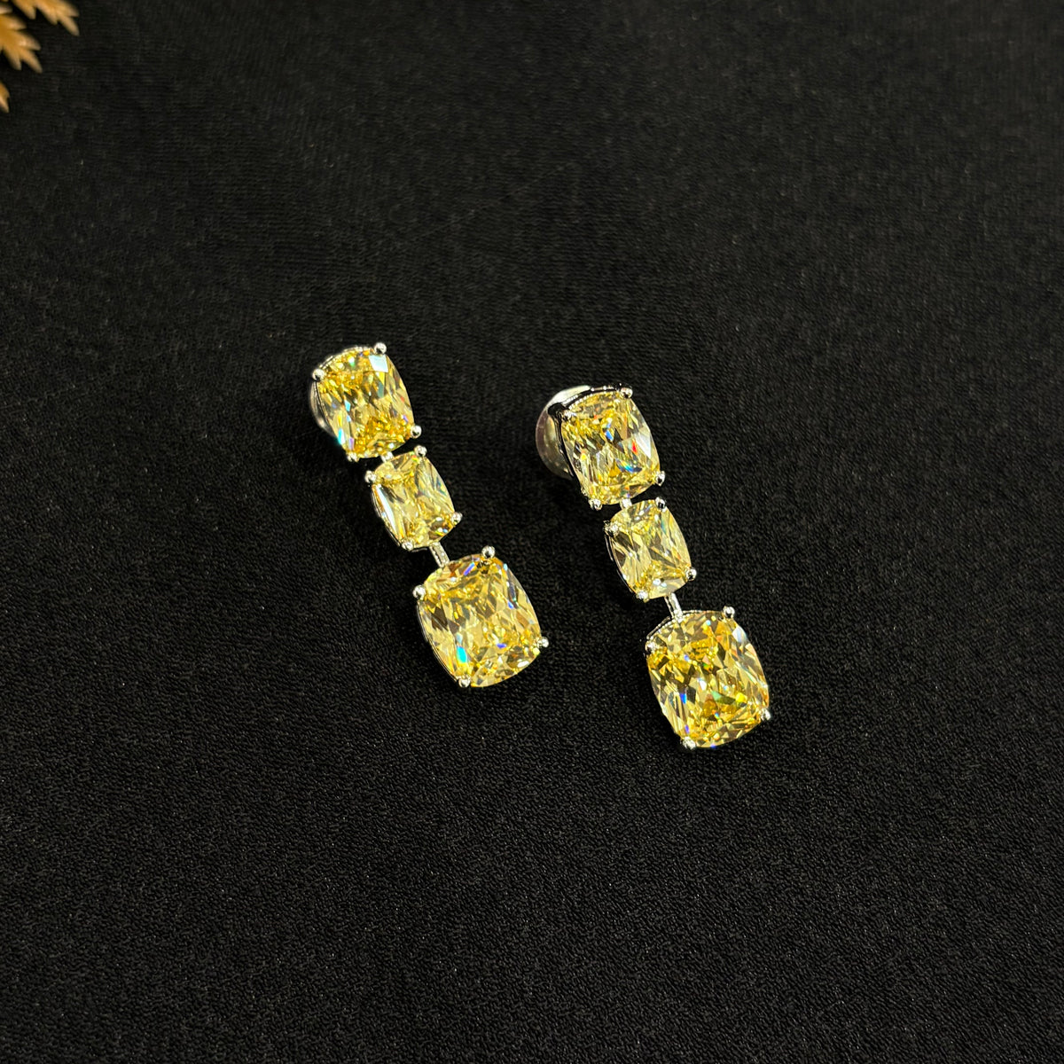 Aarohi Citrine Neckpiece