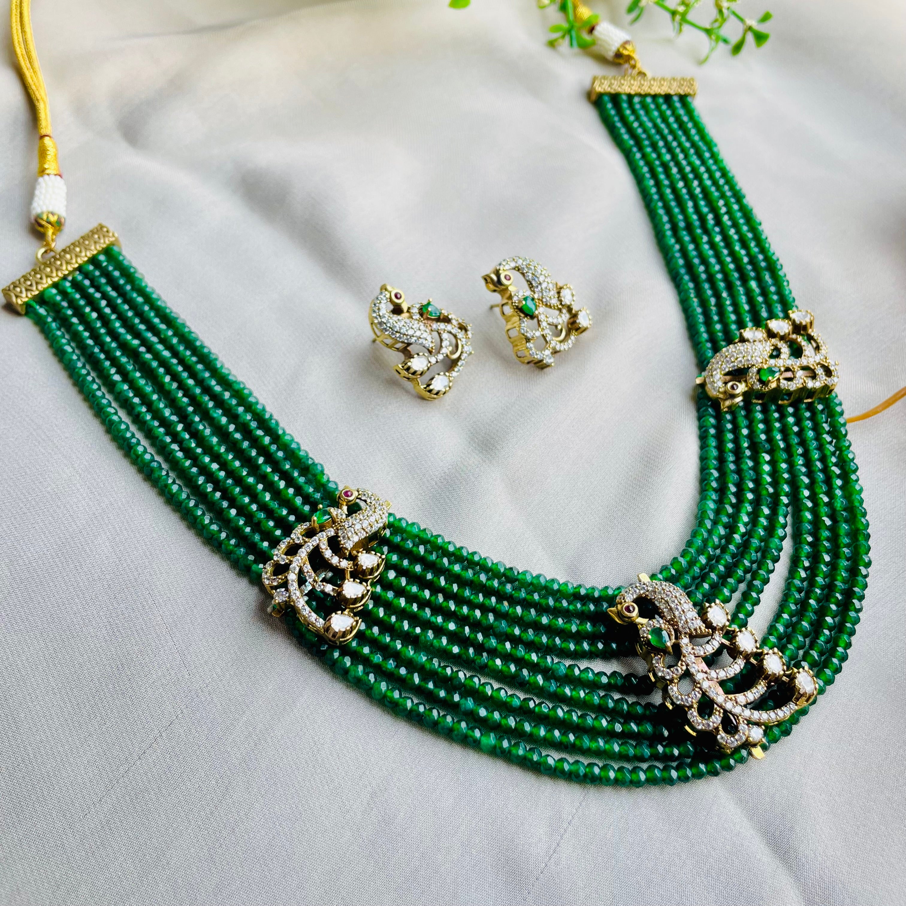 Nayaab kainaat neckpiece