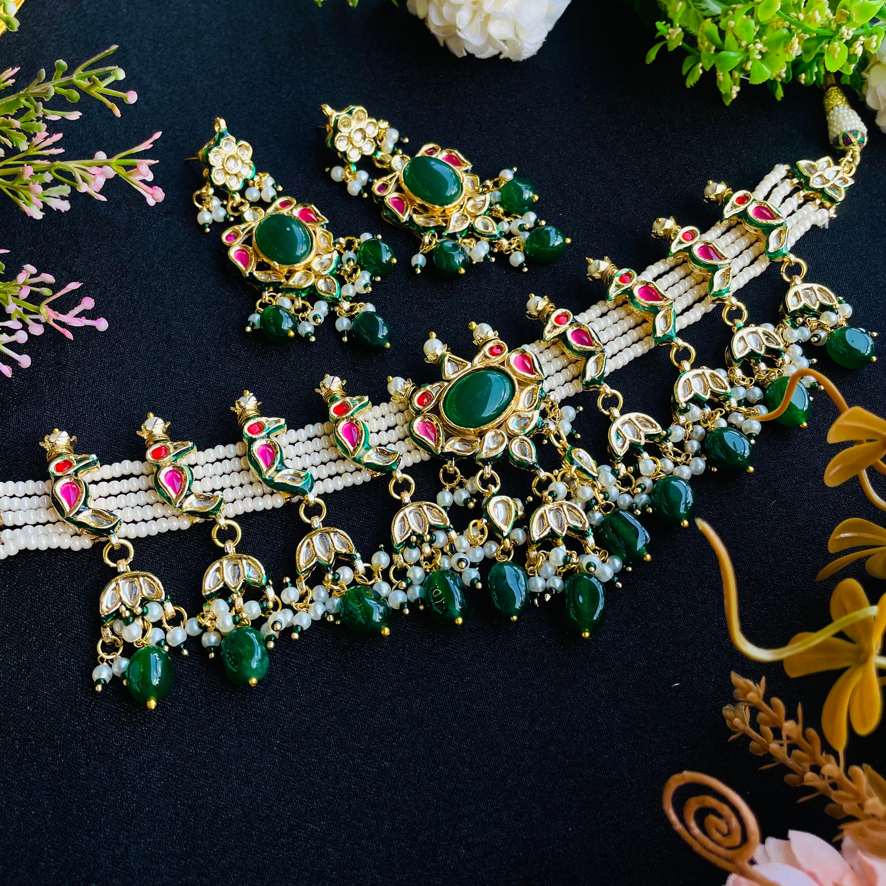Nayaab shanaya Neckpiece