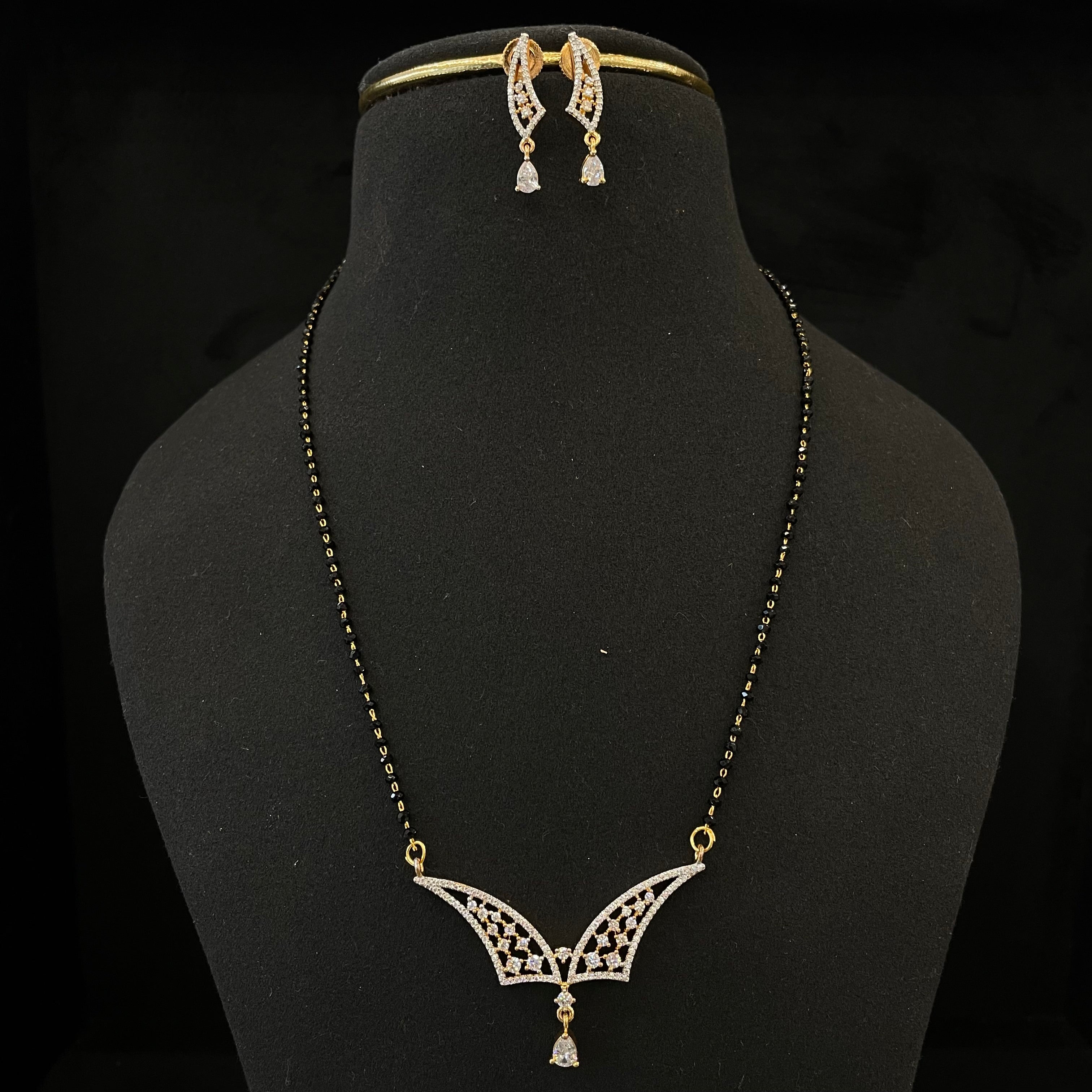 Ad Nayra Mangalsutra
