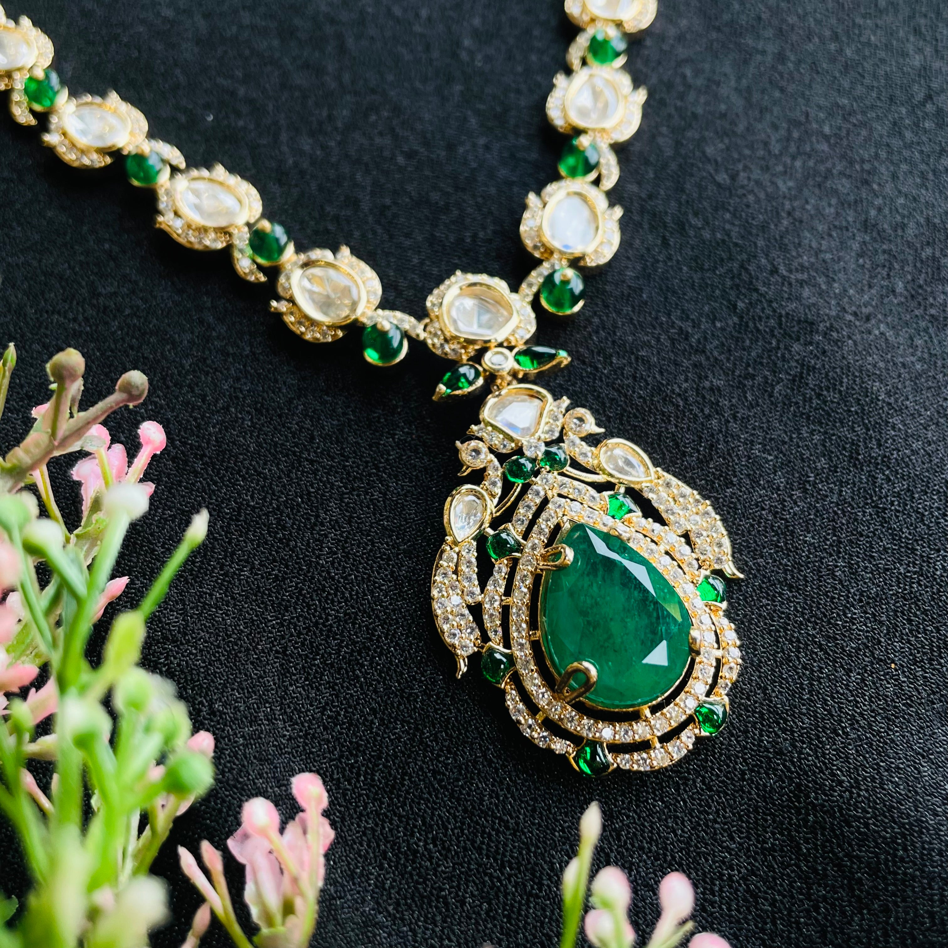 Nayaab harshita polki Neckpiece