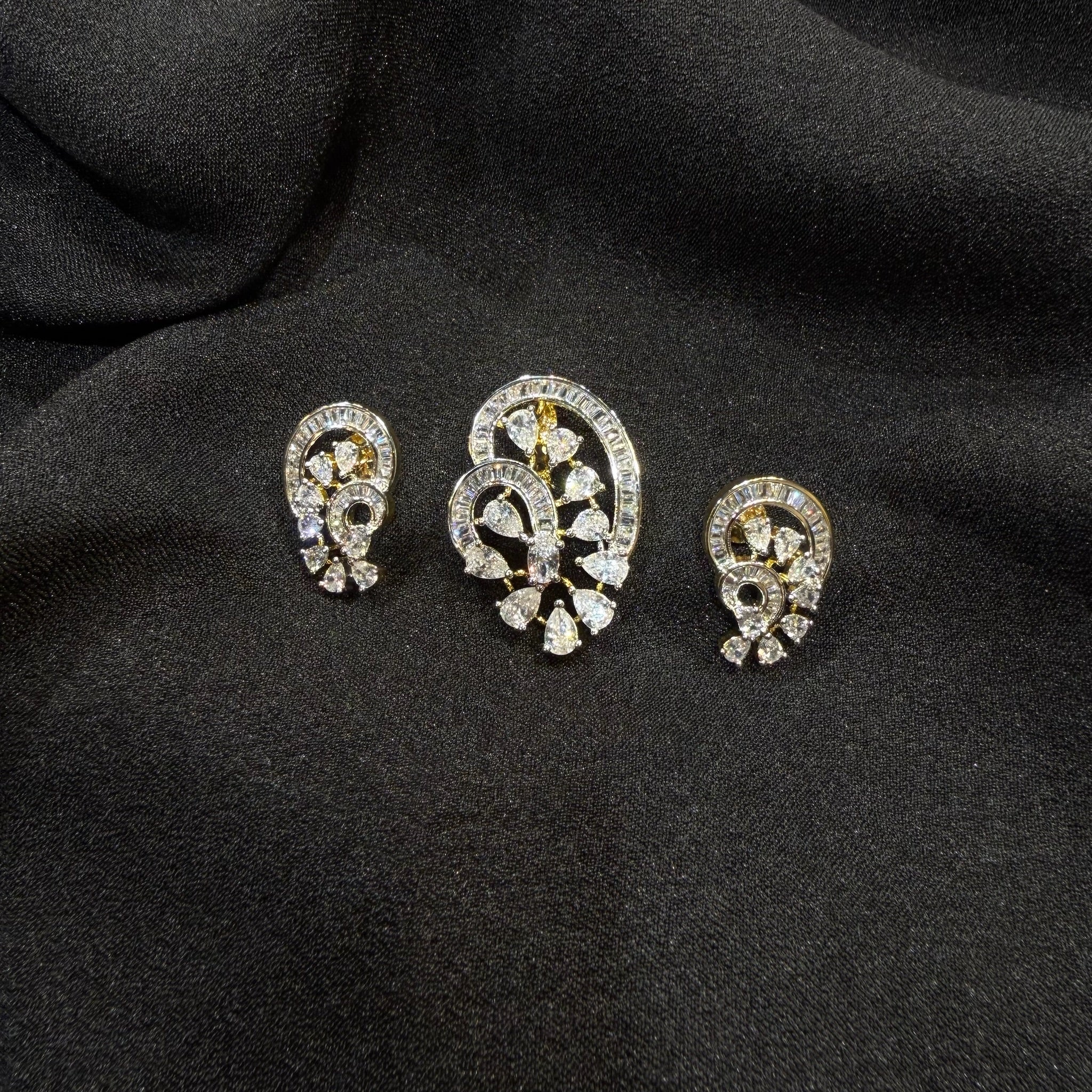 AD Sofia Pendant Set