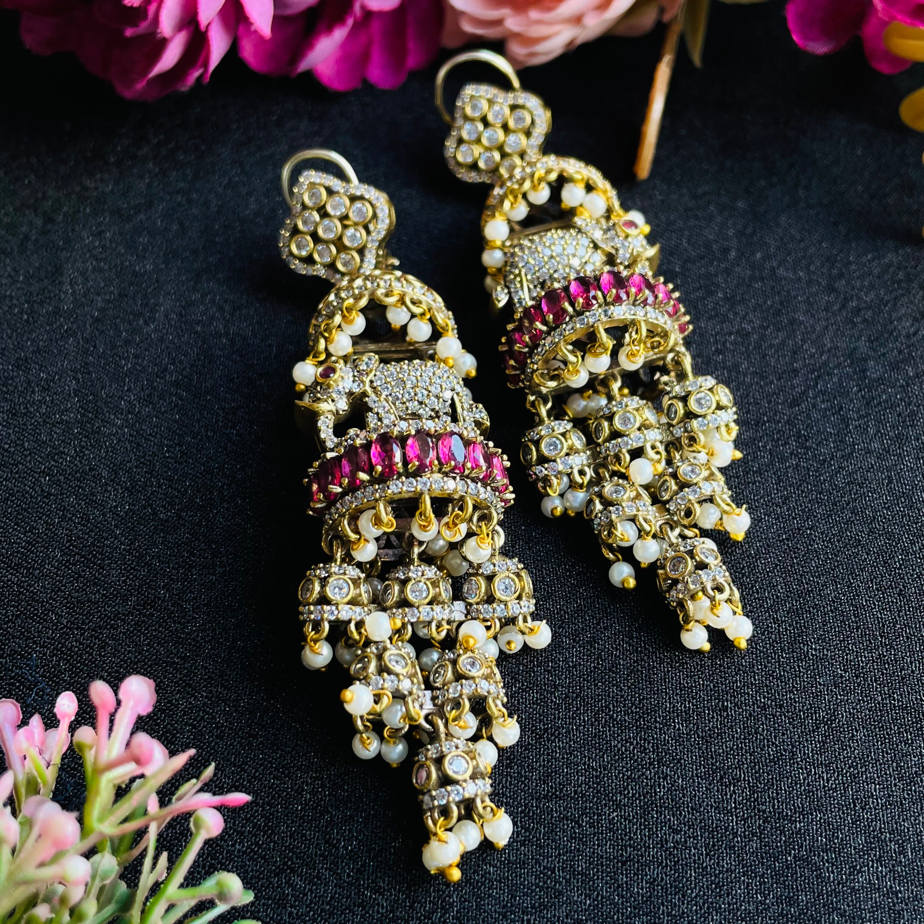 Nayaab Kavya jhumki