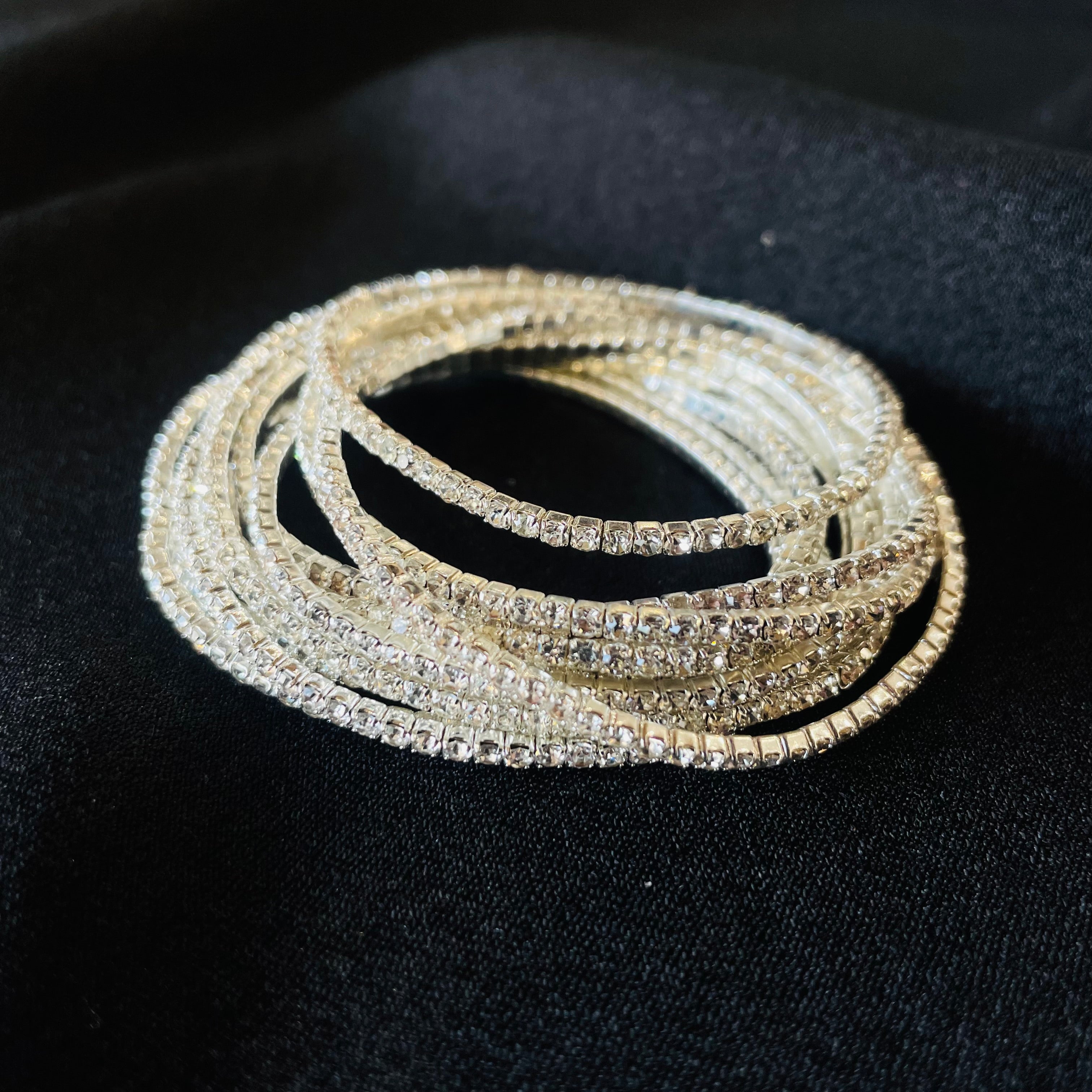 Viral tennis bracelet