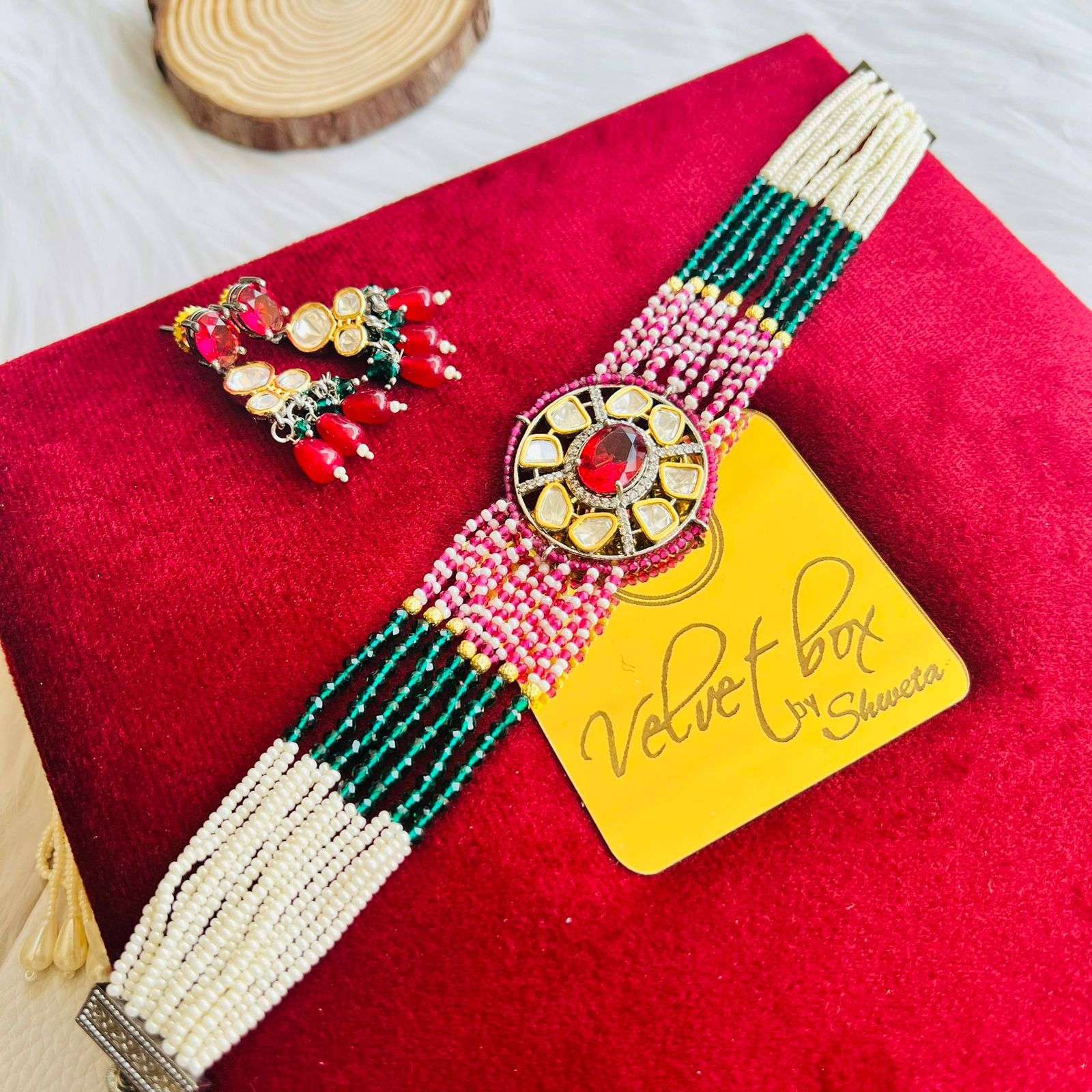 nayaab veena choker velvet box by shweta