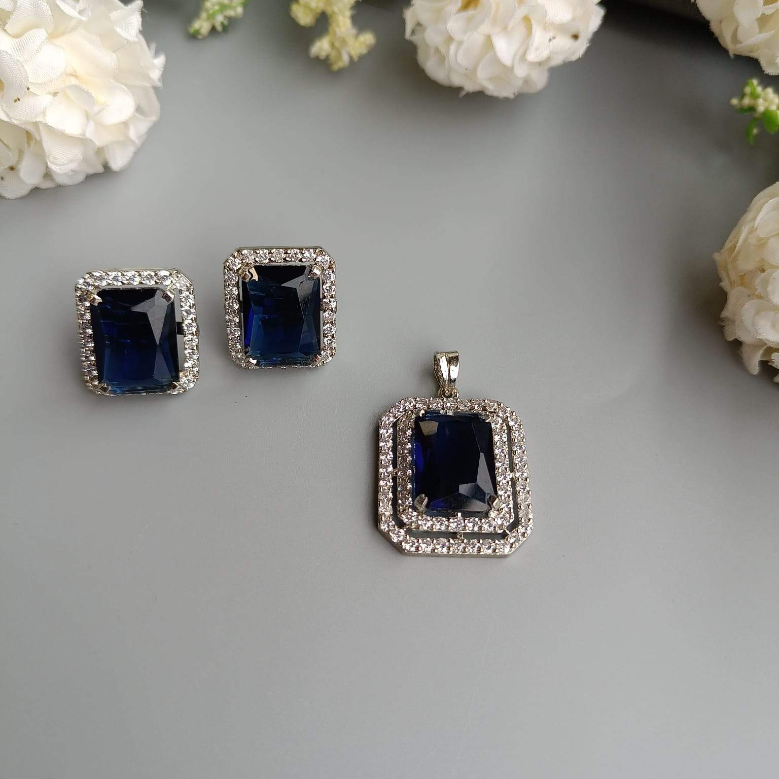 Vs Sterling silver pendant Set 01