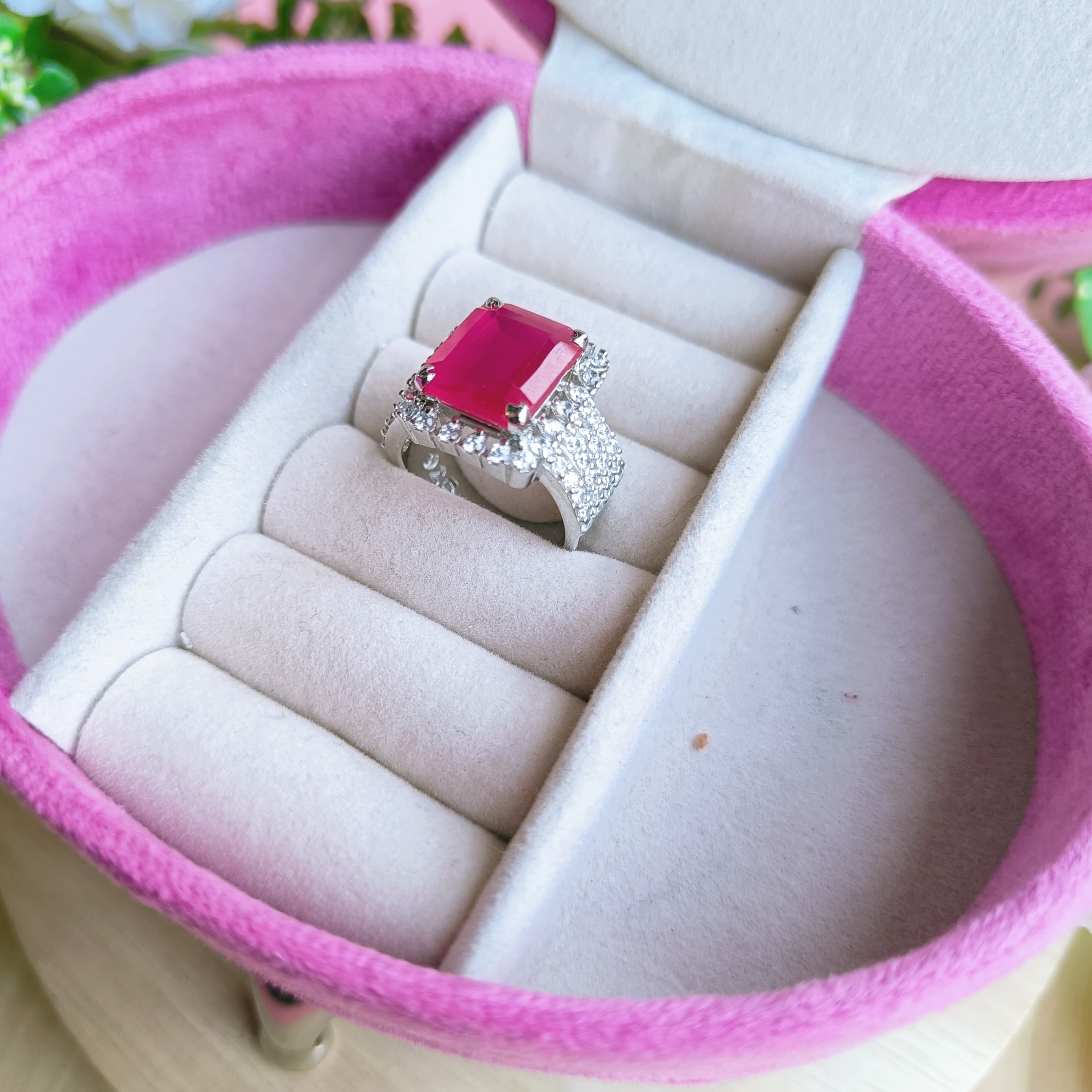 VS Sterling Silver Cocktail Ring 089 8g