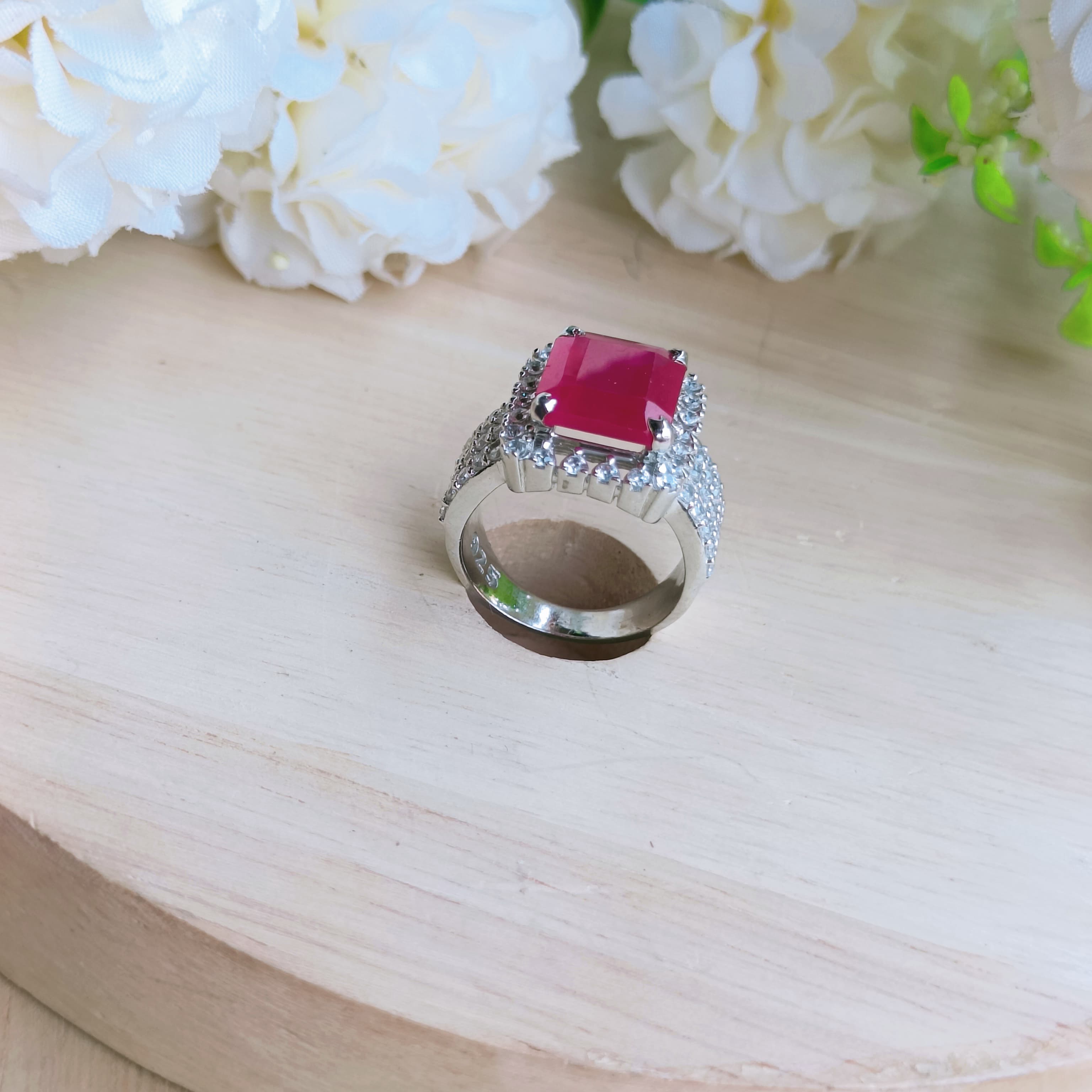 VS Sterling Silver Cocktail Ring 089 8g