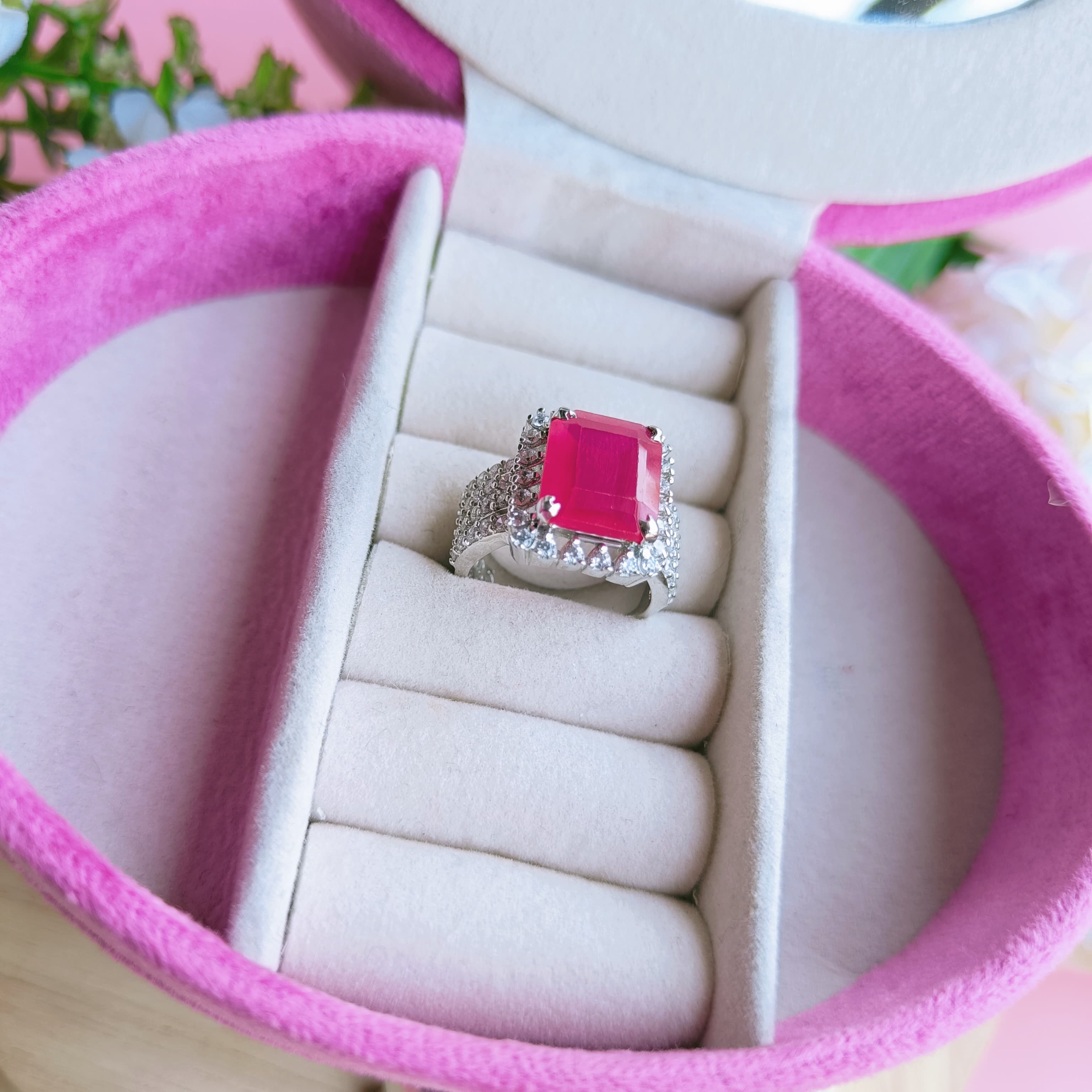 VS Sterling Silver Cocktail Ring 089 8g